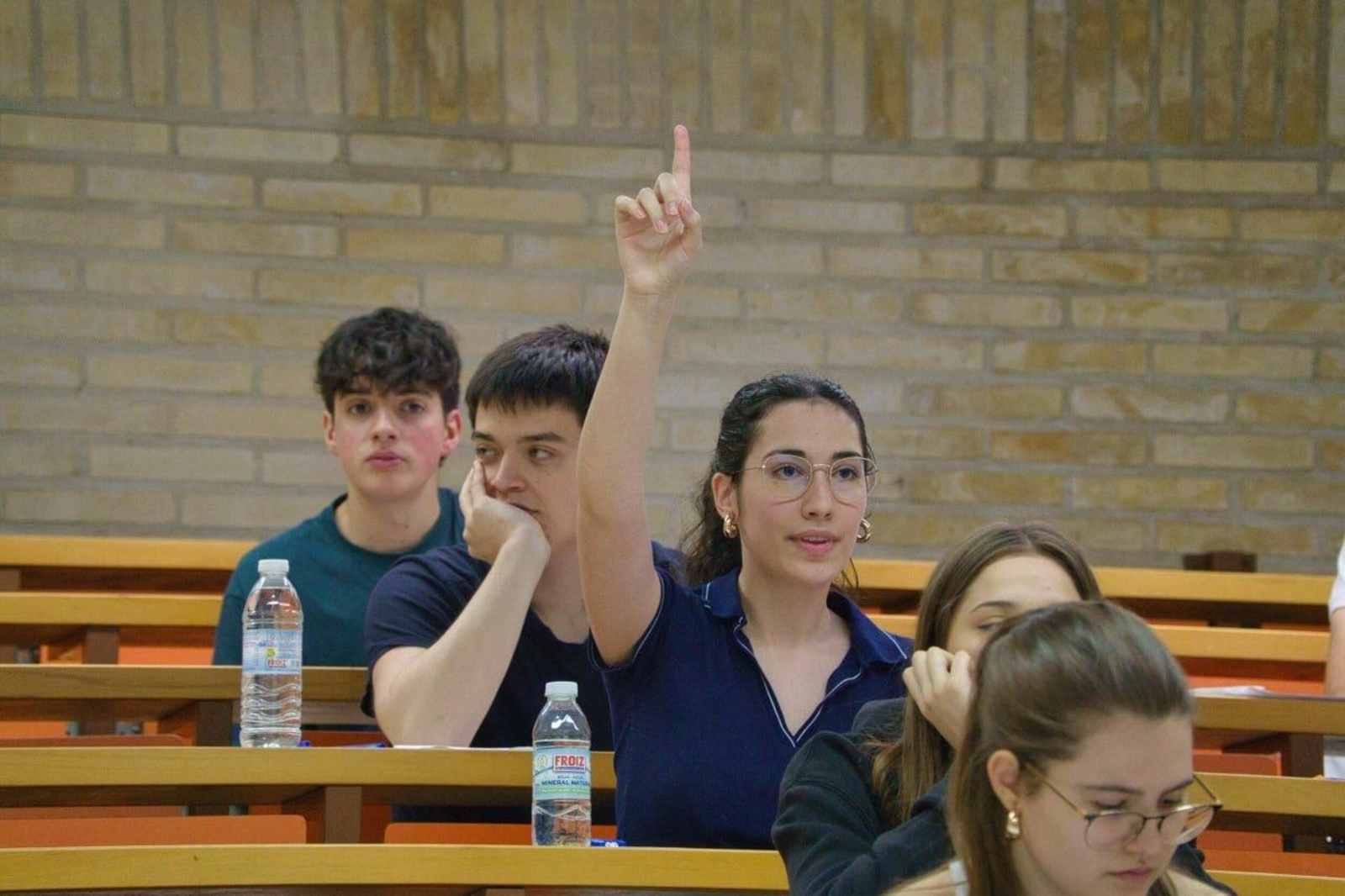 Dudas entre los alumnos antes de comenzar.