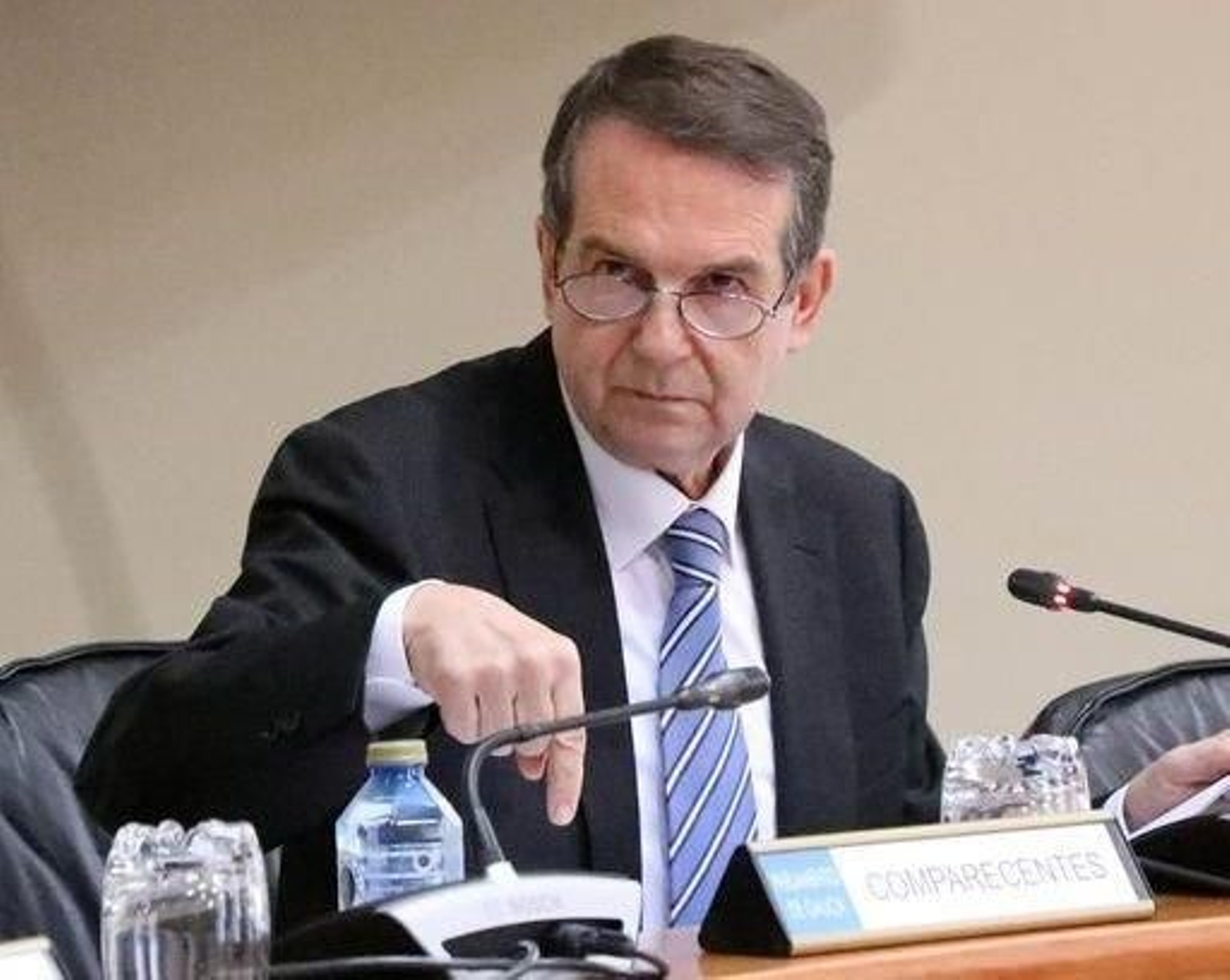 Caballero, en su comparecencia en el Parlamento.