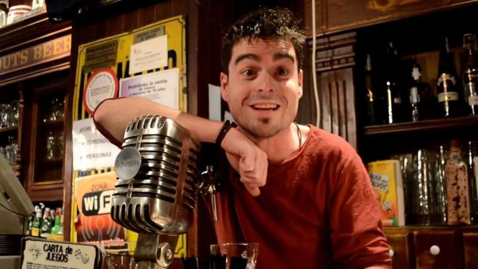 Alex Clavero subirá el escenario del teatro García Barbón.