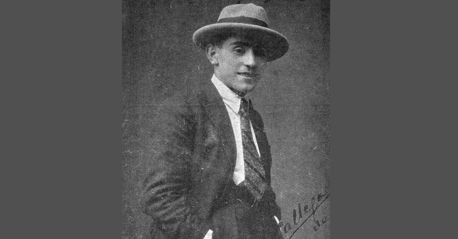 En la imagen el poeta ourensano, Xavier Bóveda Pérez, nacido en Gomesende, (Celanova) el 31 de enero de 1898.