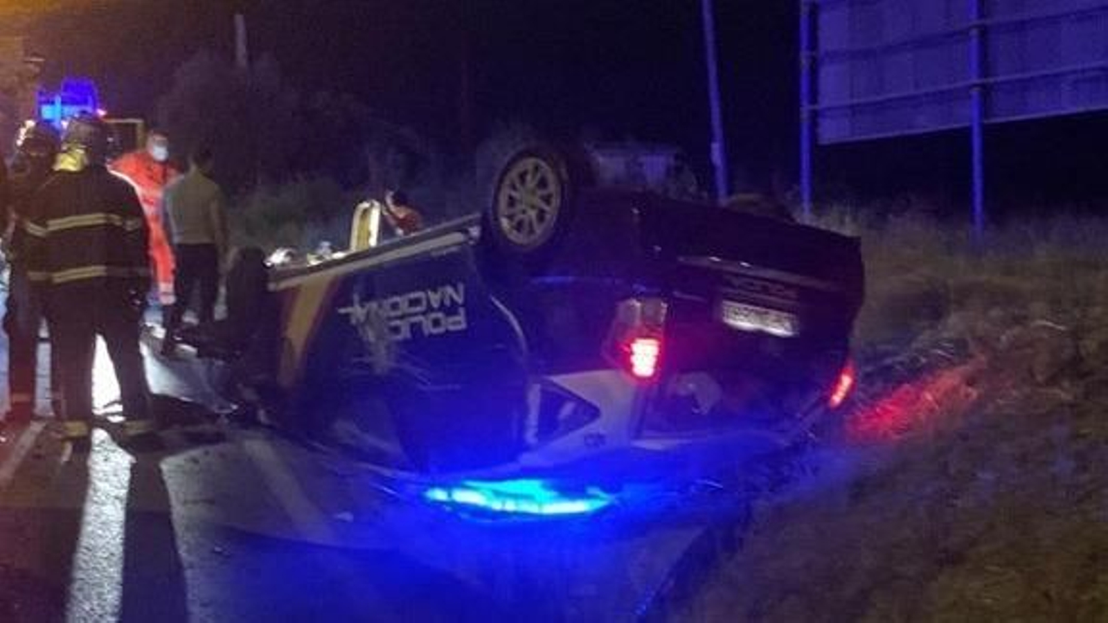 El coche embestido por los narcotraficantes en Algeciras.