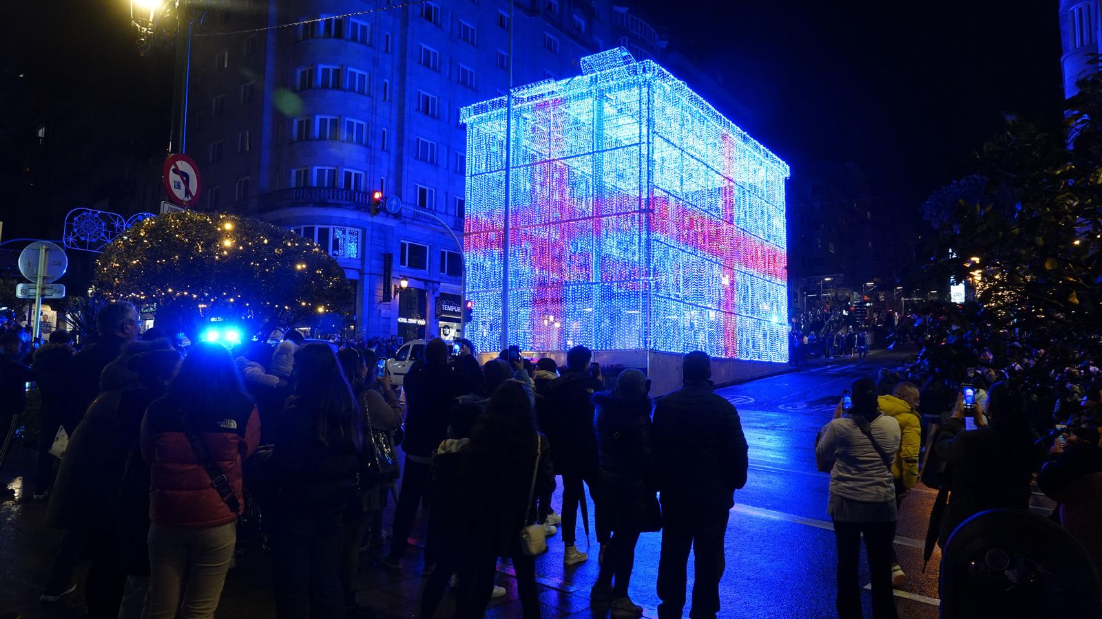 Caja de regalo // Vicente Alonso