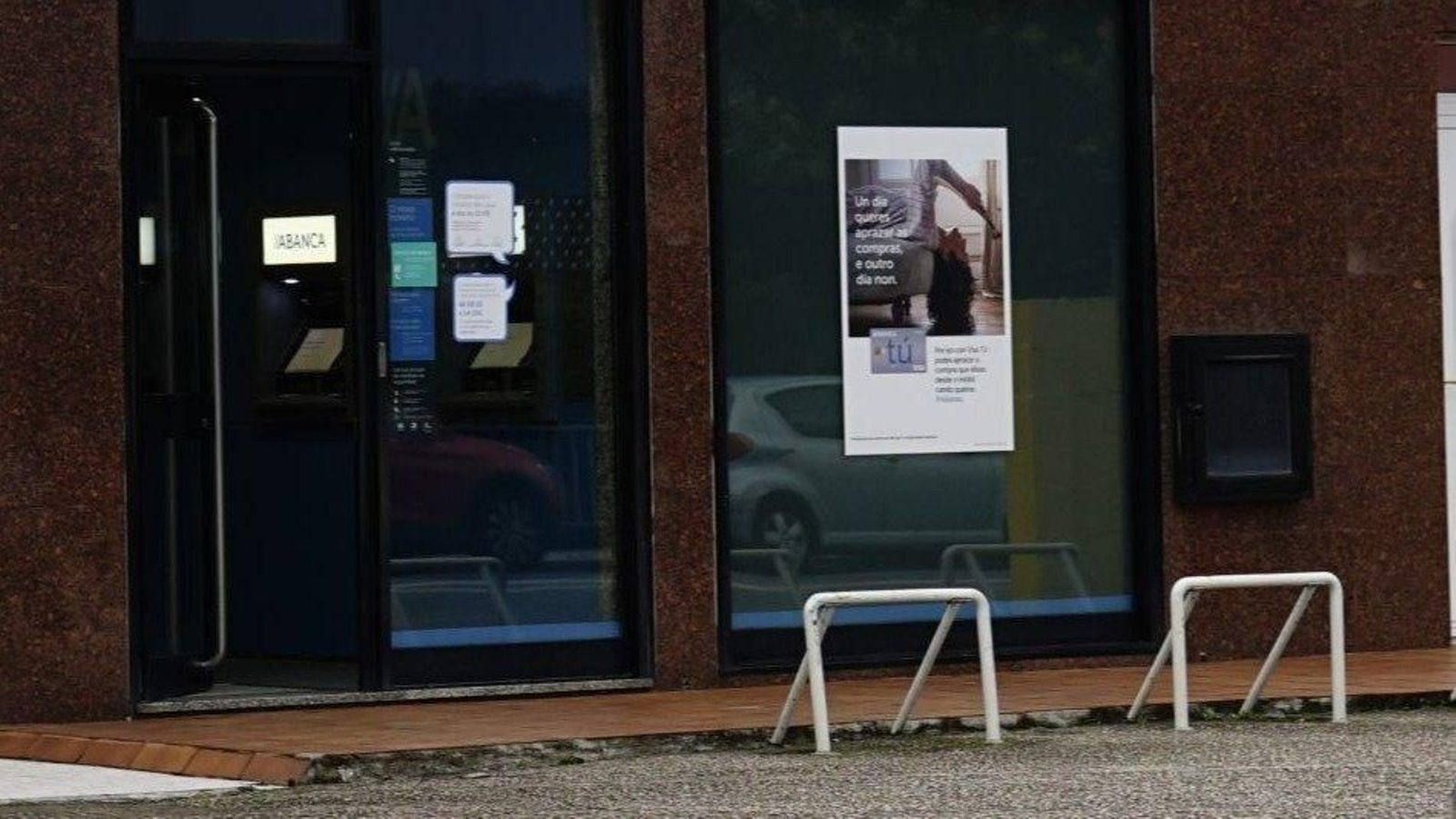 La sucursal de la Avenida de Peinador fue atracada en octubre de 2022.