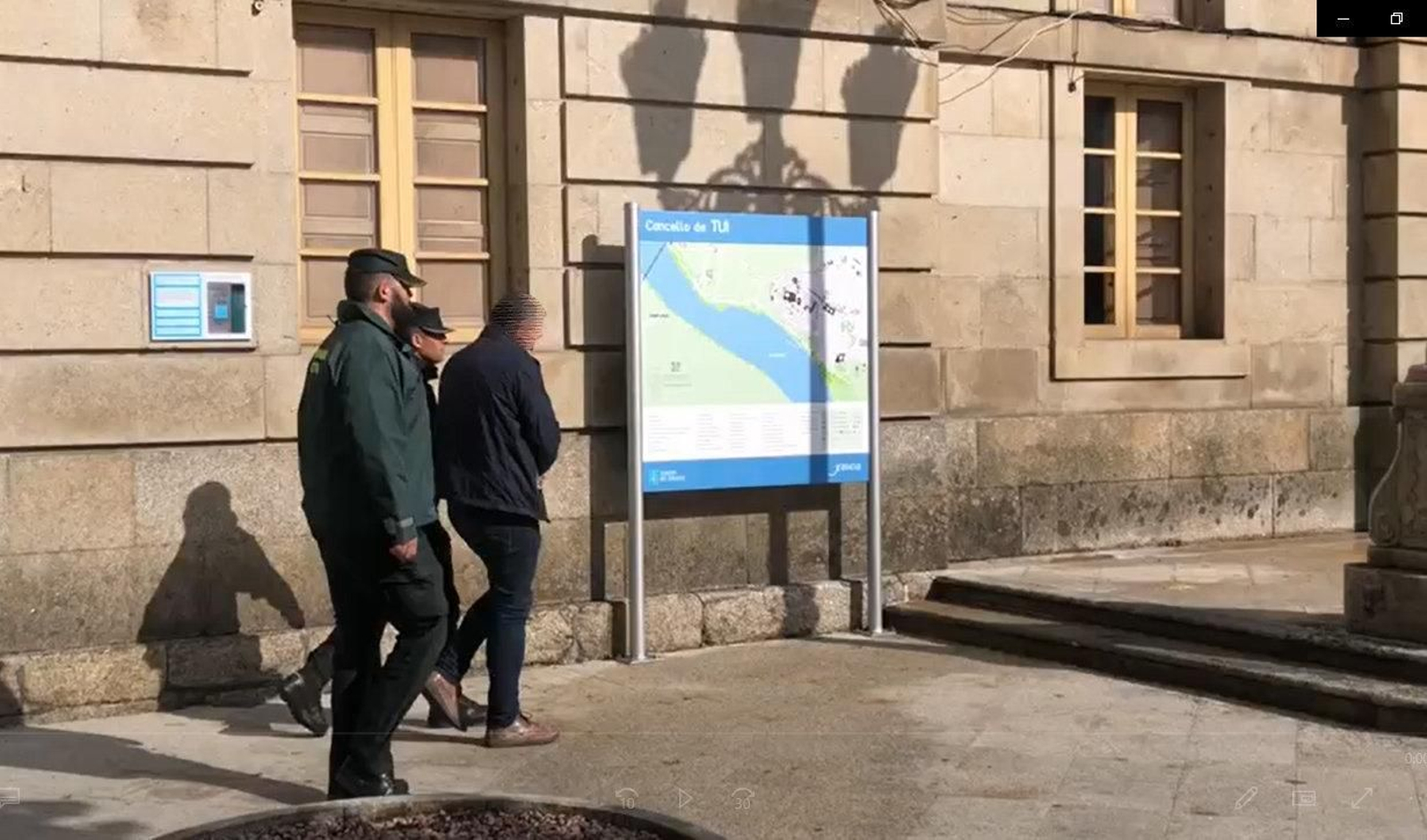 Supuestamente se quedaba con el importe de las pólizas y no las formalizaba