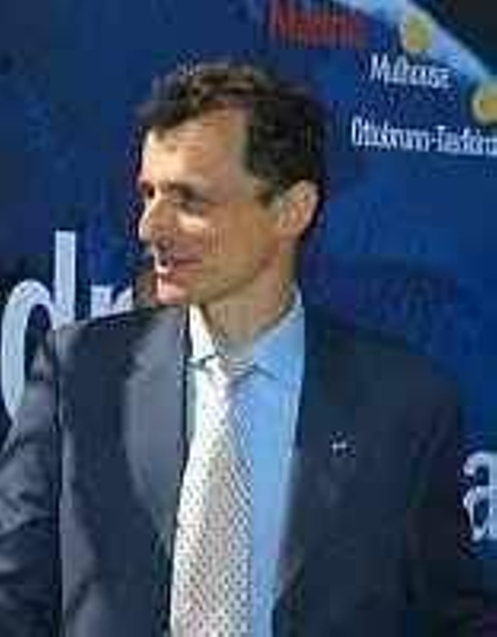 El astronauta acude hoy a la ceremonia universitaria.