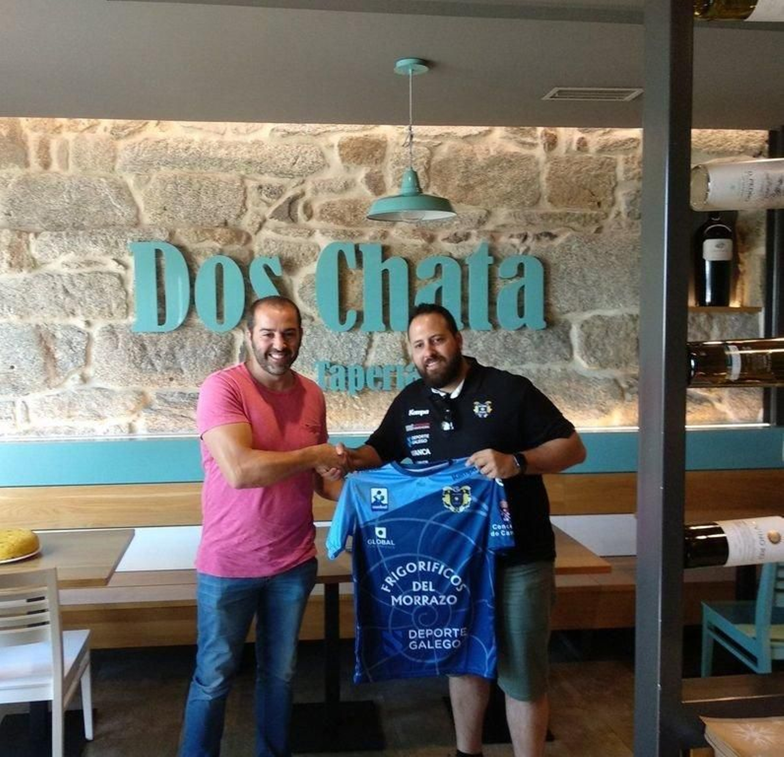 Nacho Moyano posó con una amplia sonrisa el día de su presentación: ya era técnico de Asobal.