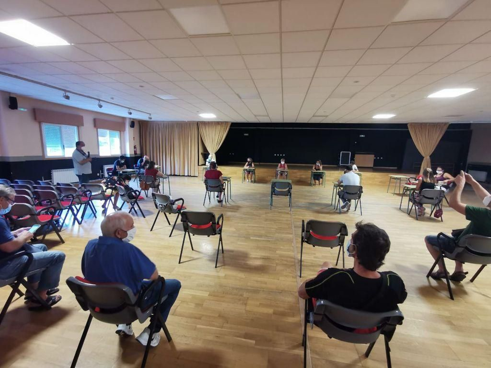 El pleno se desarrolló en un ambiente muy emotivo en la Casa da Cultura de Riomaior.