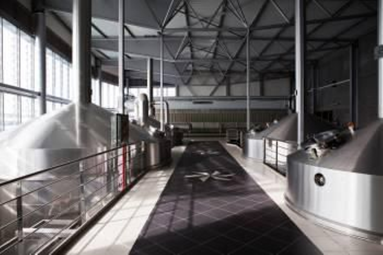 Imagen de la nueva planta de cocimiento de Estrella Galicia. (Foto: STRINGER.)