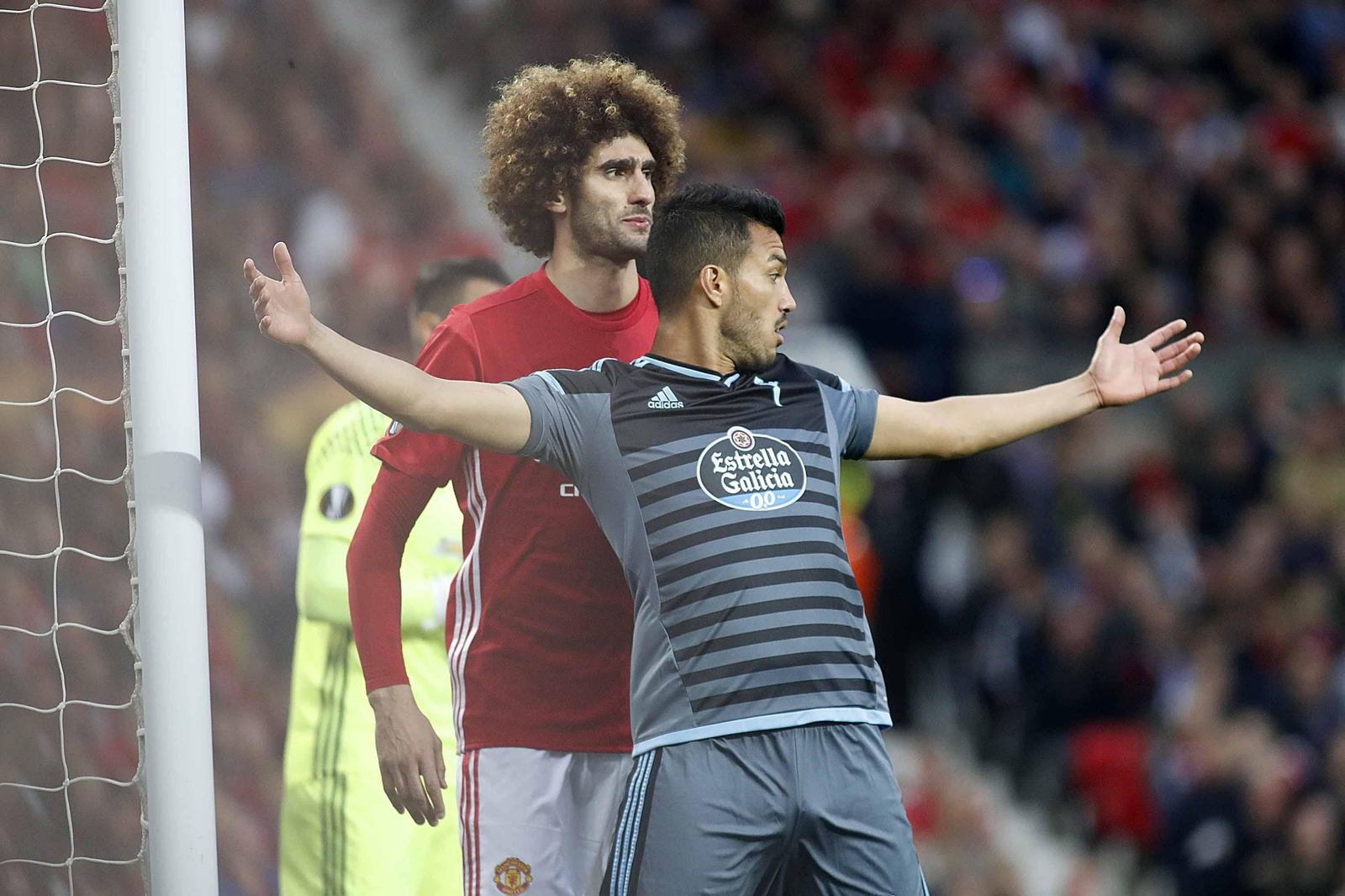 Las mejores imágenes del partido de vuelta entre Manchester United y Celta (1-1). // J.V. Landín