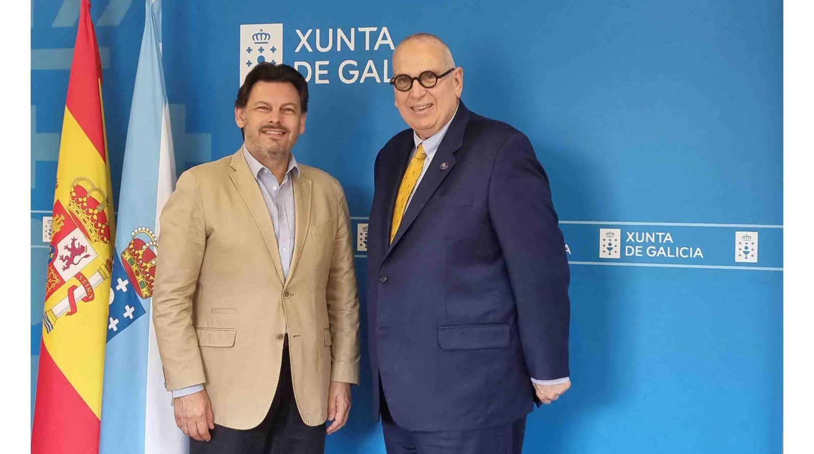 Antonio Rodríguez Miranda y Ricardo Gago, en la sede de la Secretaría Xeral da Emigración en la capital de Galicia