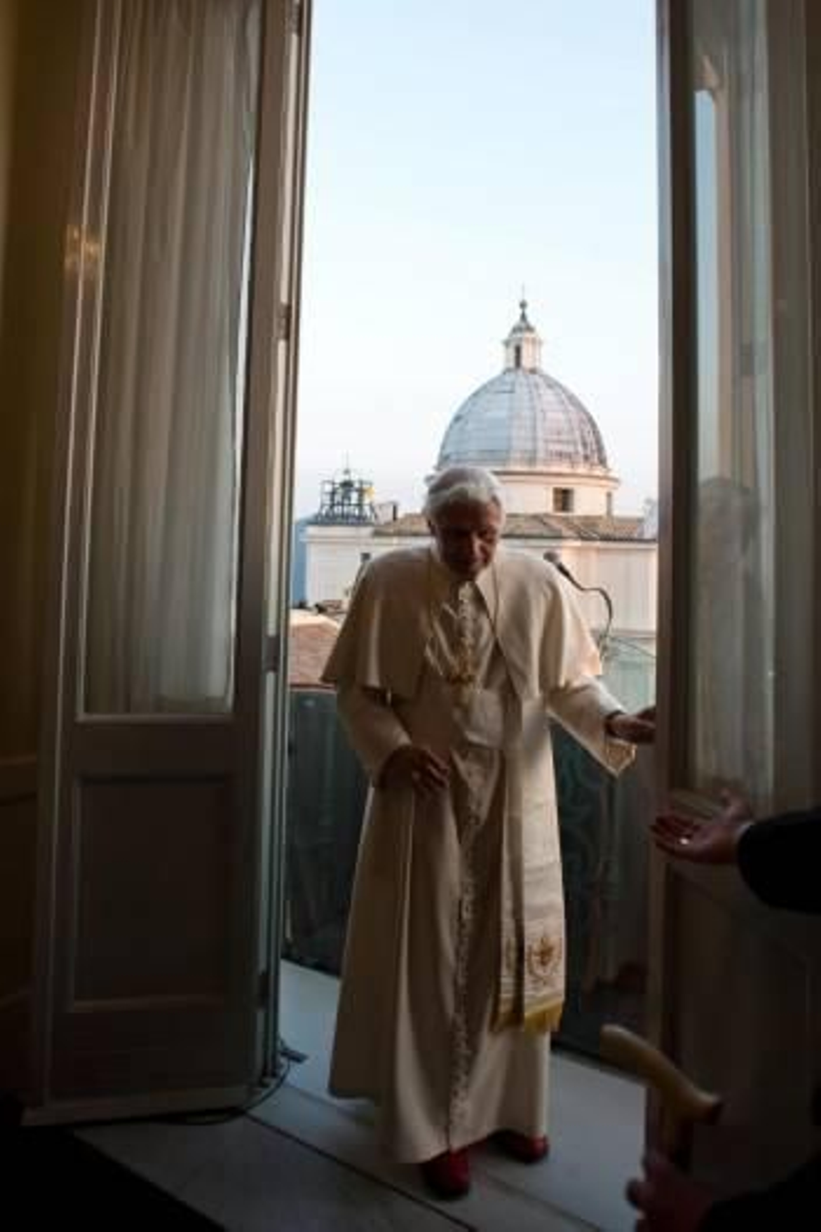 Benedicto XVI, en Castel Gandolfo. (Foto: O.R.)