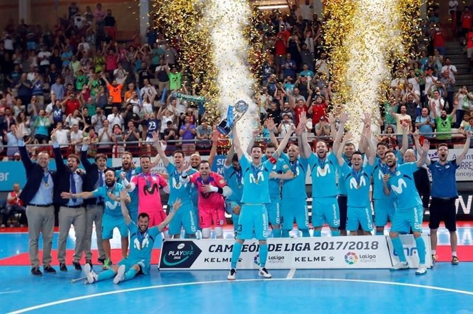 Los jugadores del Movistar Inter celebran su victoria en la Liga Nacional de Fútbol Sala