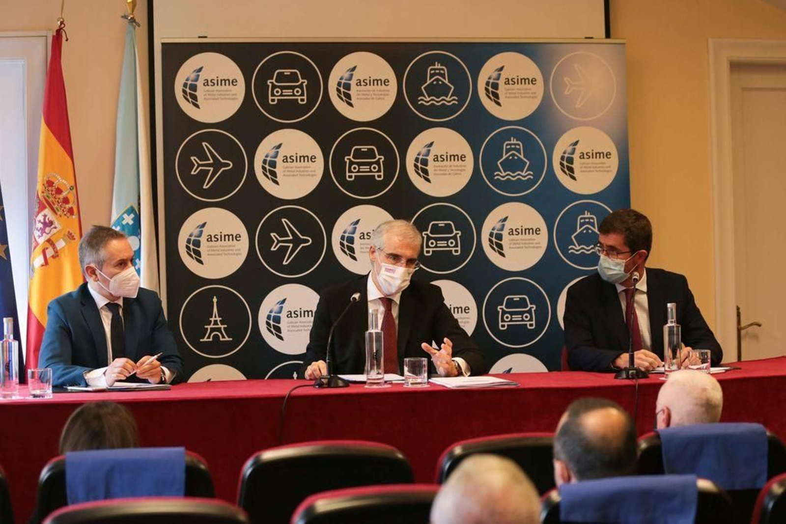 El vicepresidente económico de la Xunta participó ayer en la asamblea de Asime en Vigo.