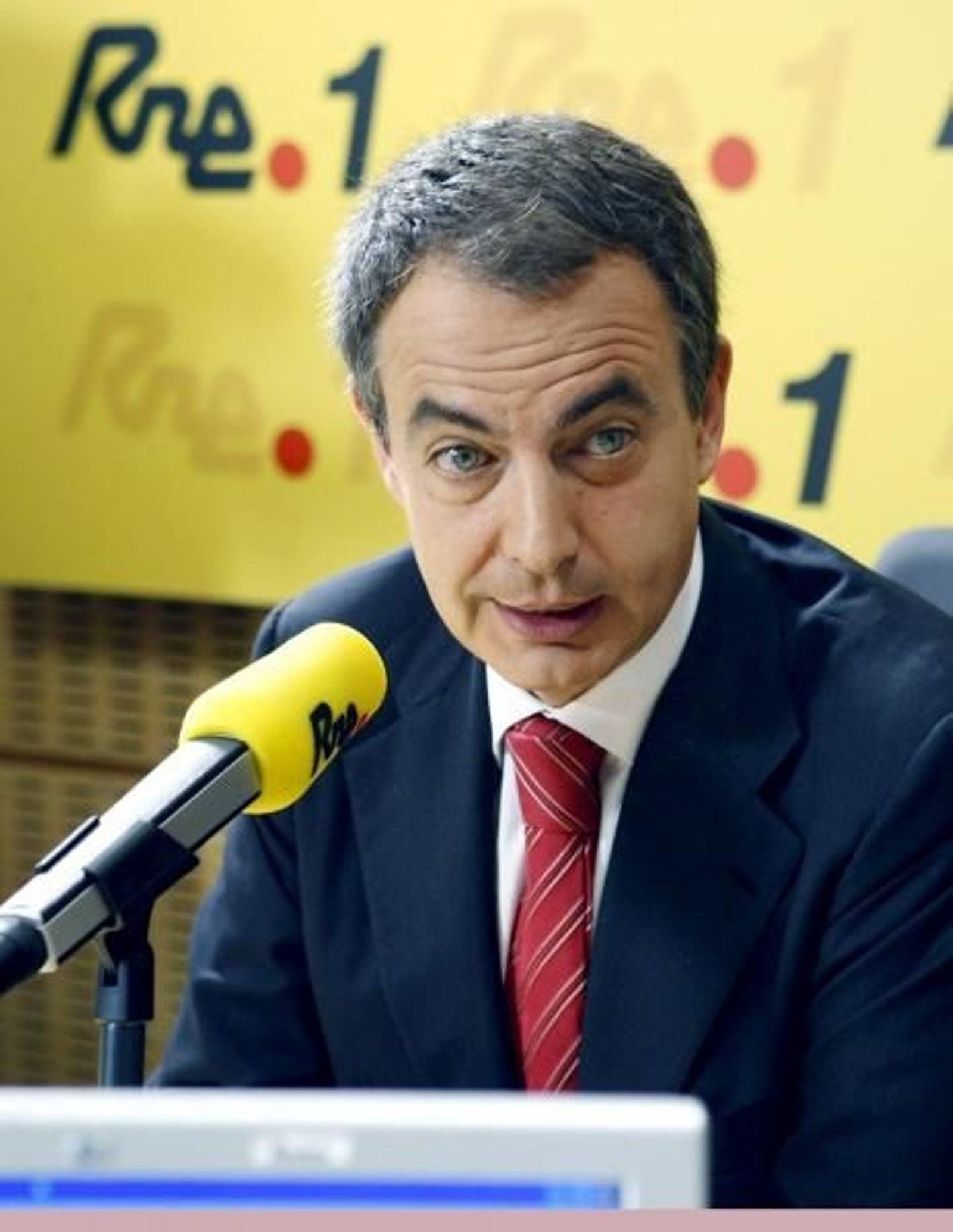 Zapatero, durante la entrevista.