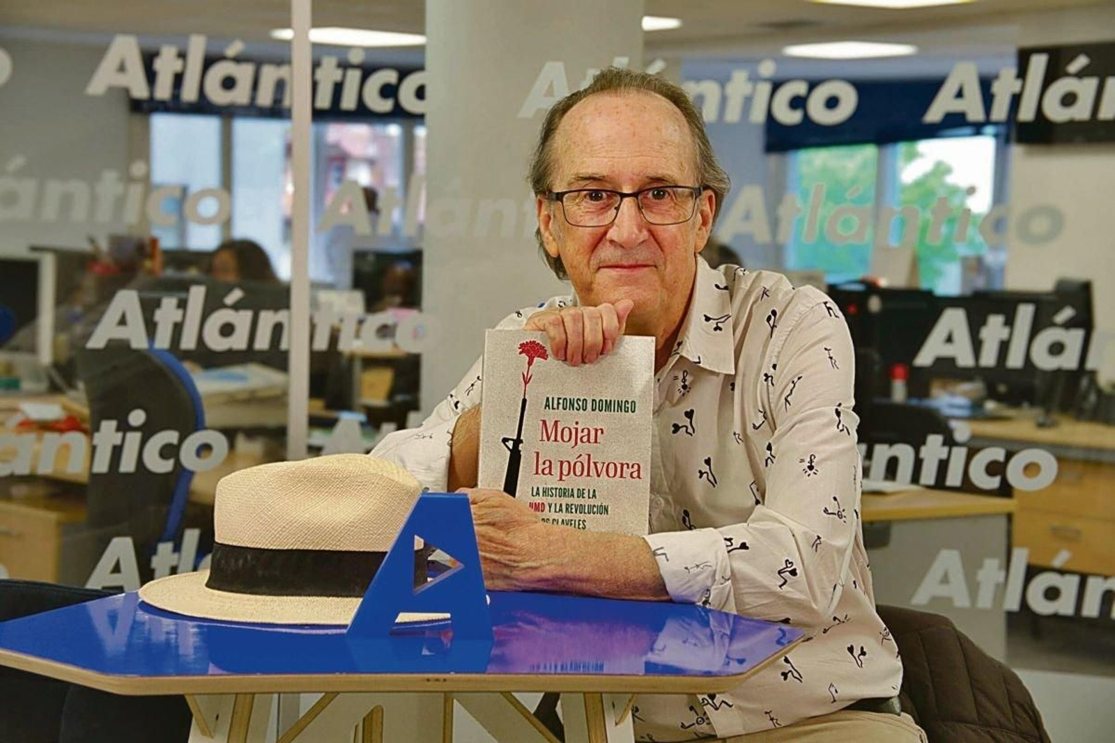 Alfonso Domingo, en el set de Atlántico TV.