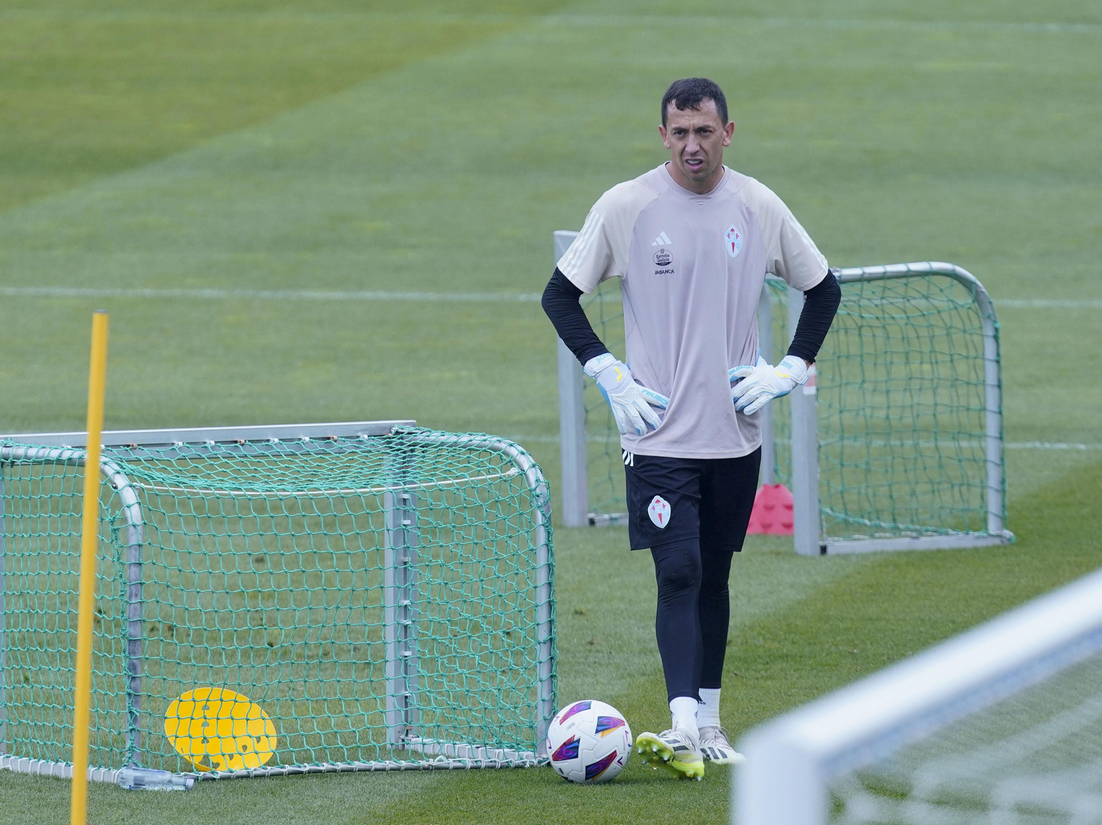 Agustín Marchesín en el entrenamiento del Celta en Mos.
