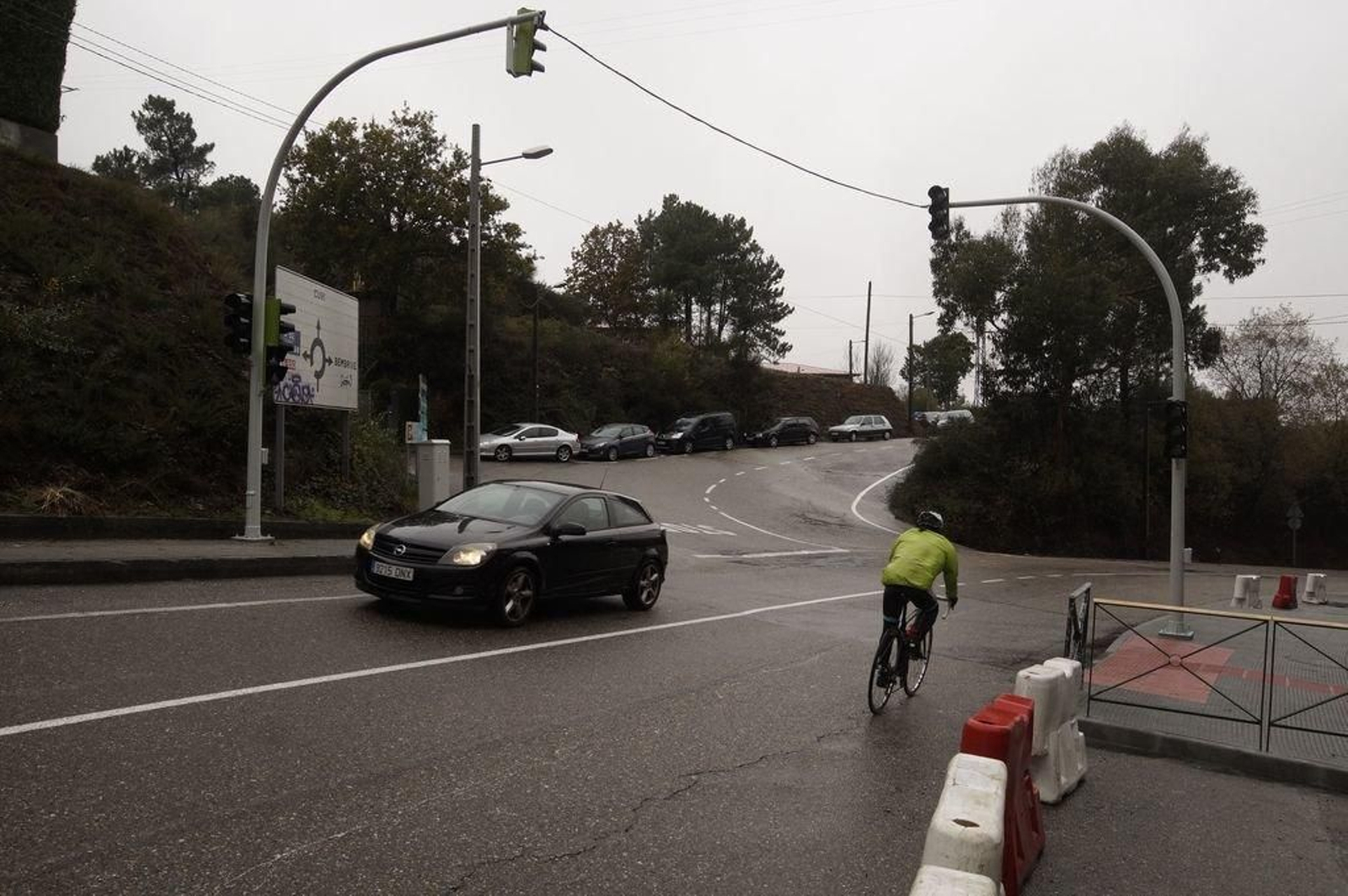 Un nuevo semáforo para los alumnos del Carlos Casares