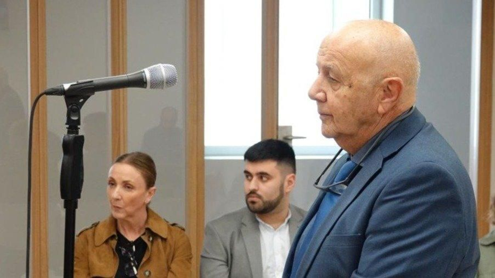 El acusado, en el banquillo. // Vicente Alonso