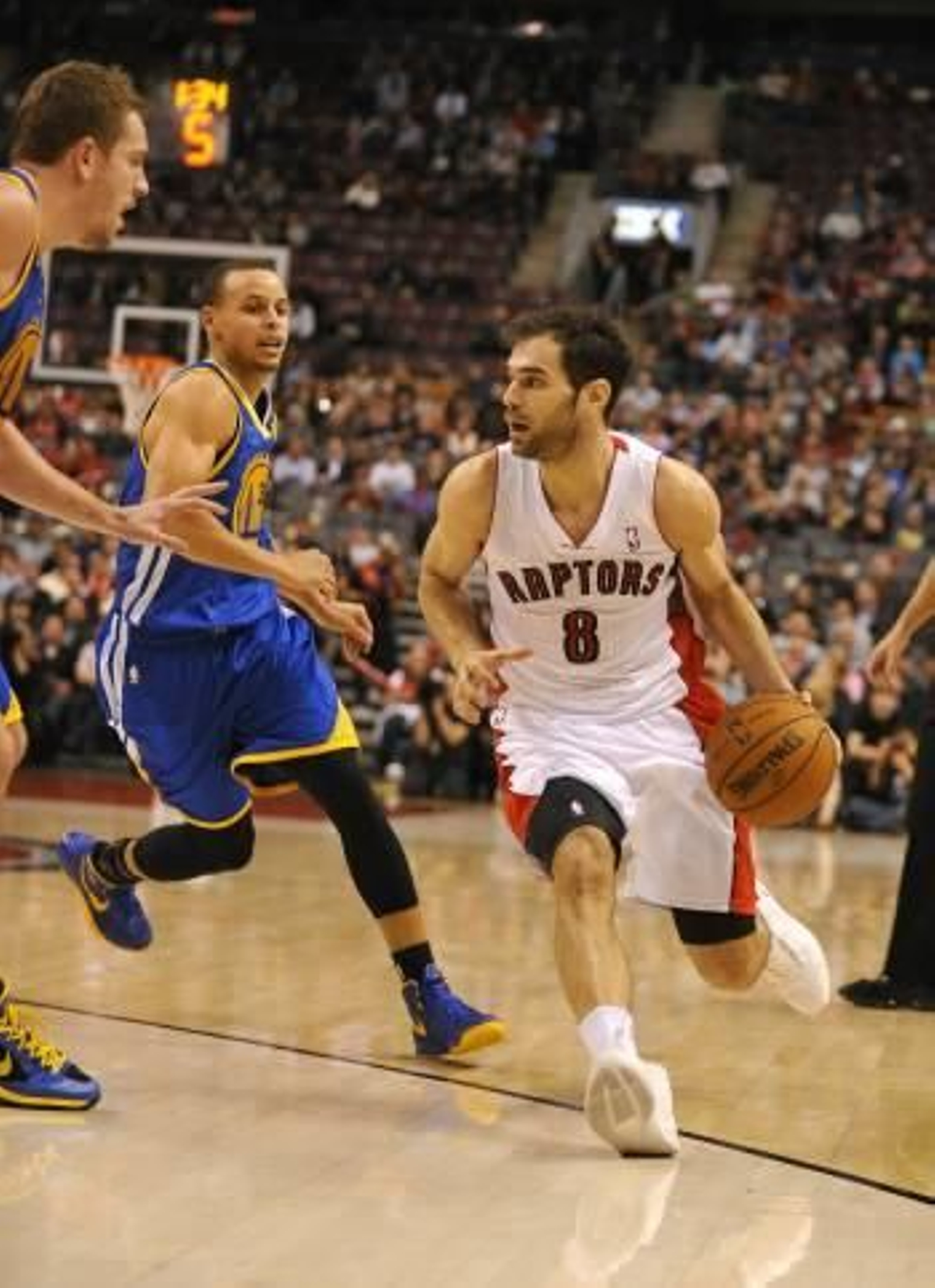 Calderón, contra los Golden State Warriors. (Foto: WARREN TODA)