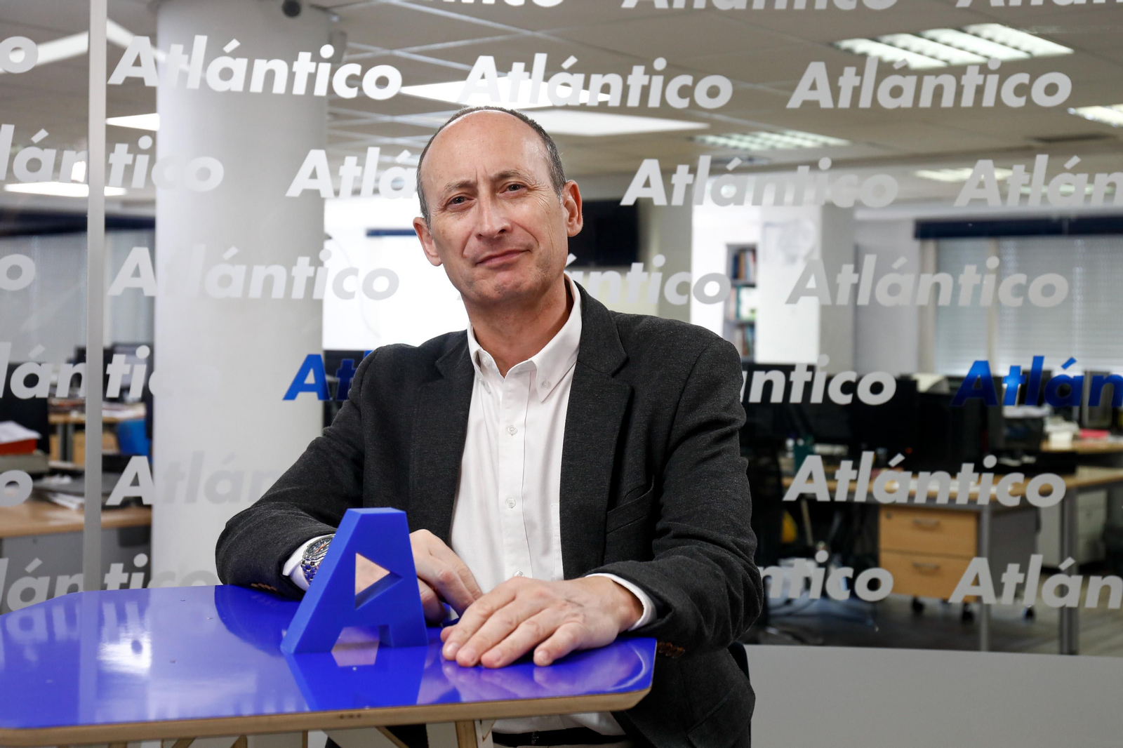 Víctor Manuel González, en el set de Atlántico TV.