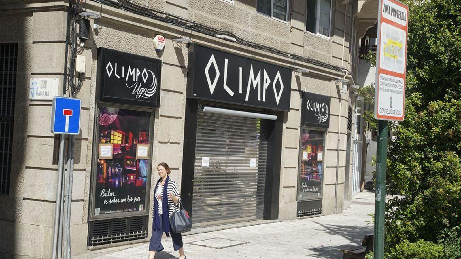 Las discotecas y salas de fiesta no abrirán en Galicia por decisión de la Xunta, aunque el Gobierno lo permitió sin pista de baile.