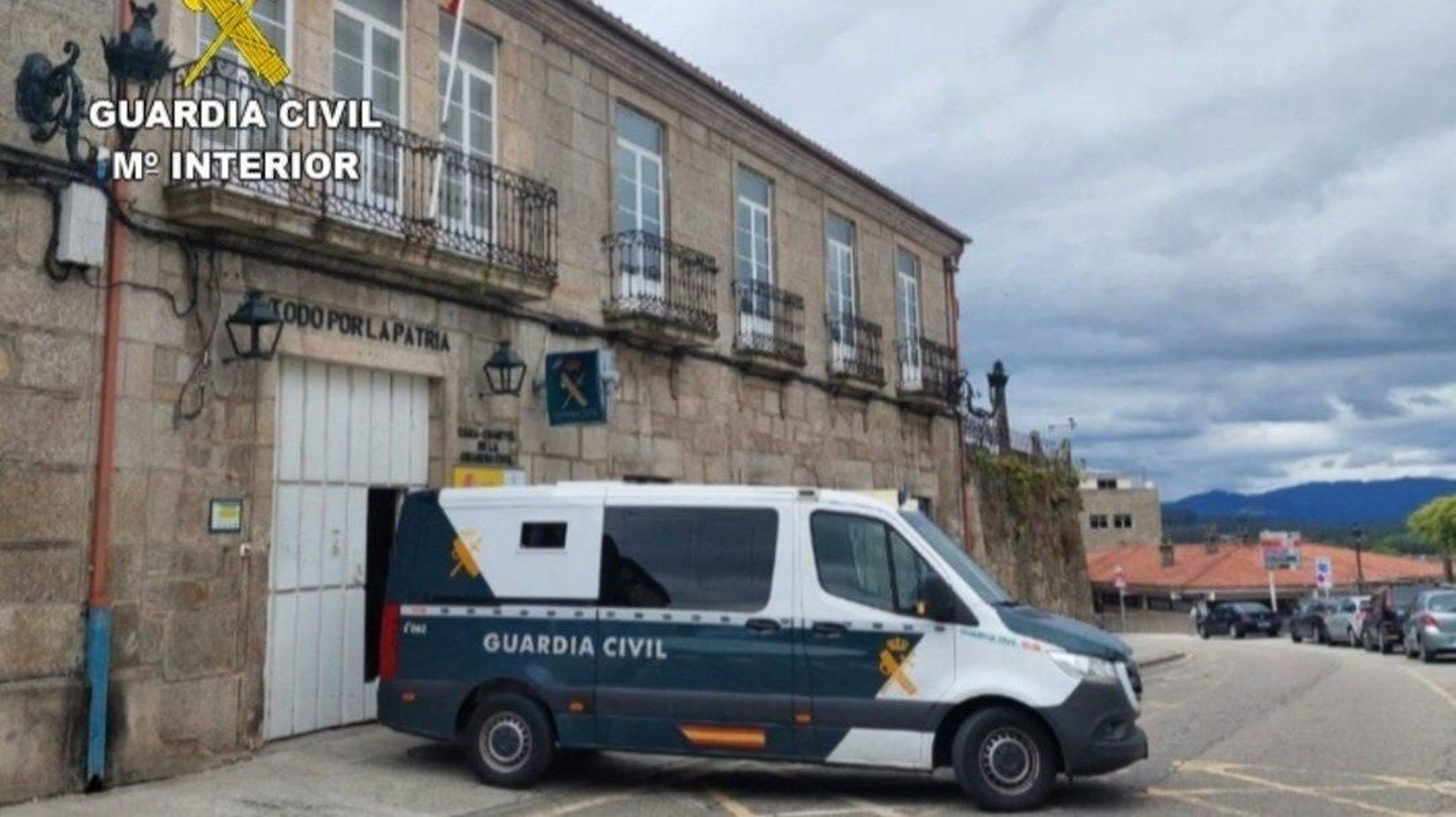 Detenidos dos jóvenes por robo en Tui. // Guardia Civil
