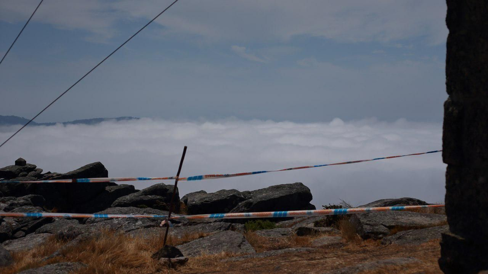 La niebla inunda las Rias Baixas // Alberte