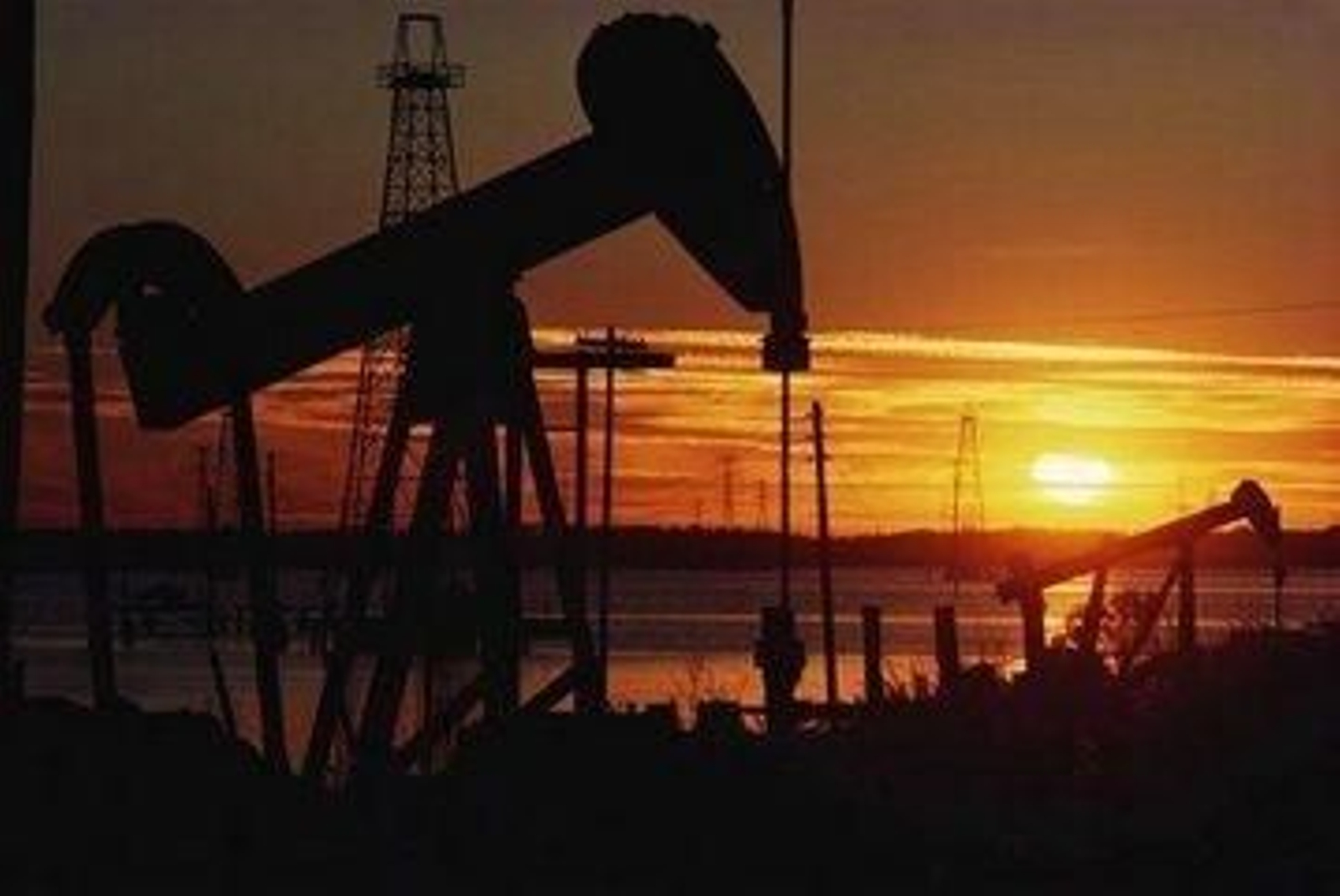 El petróleo sigue su escalada de precios en los mercados internacionales