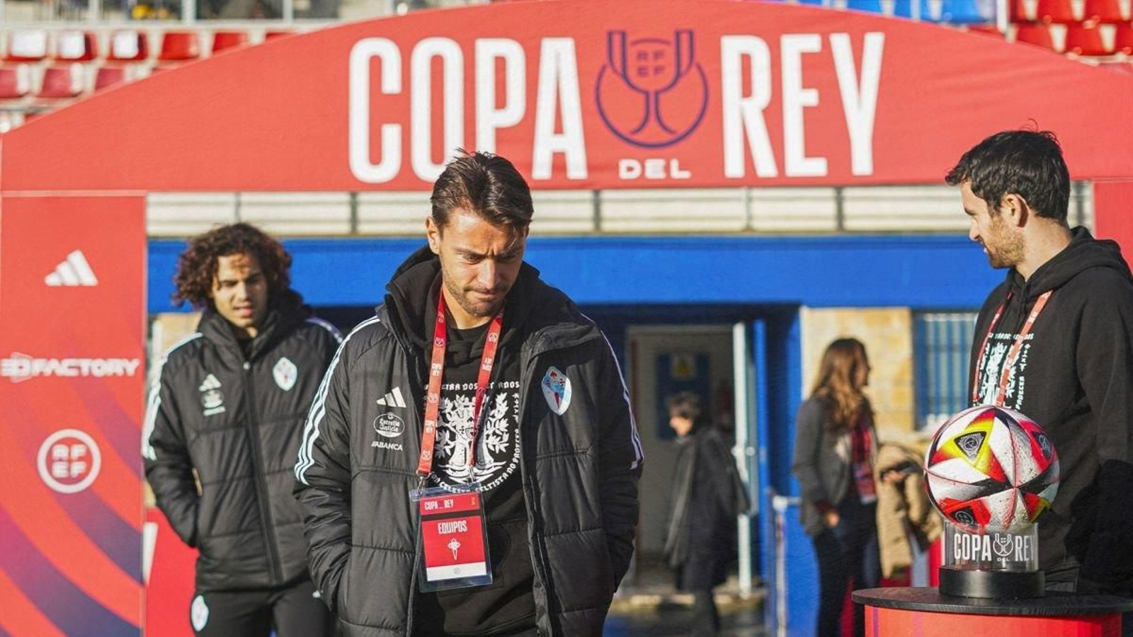 Miguel Rodríguez y Kevin Vázquez apuntan a formar la banda derecha celeste hoy en Mestalla.