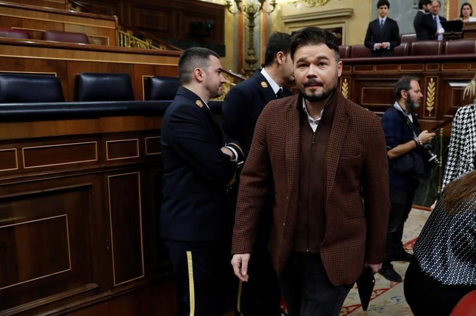 El portavoz de ERC, Gabriel Rufián a su llegada al pleno del Congreso este jueves en Madrid