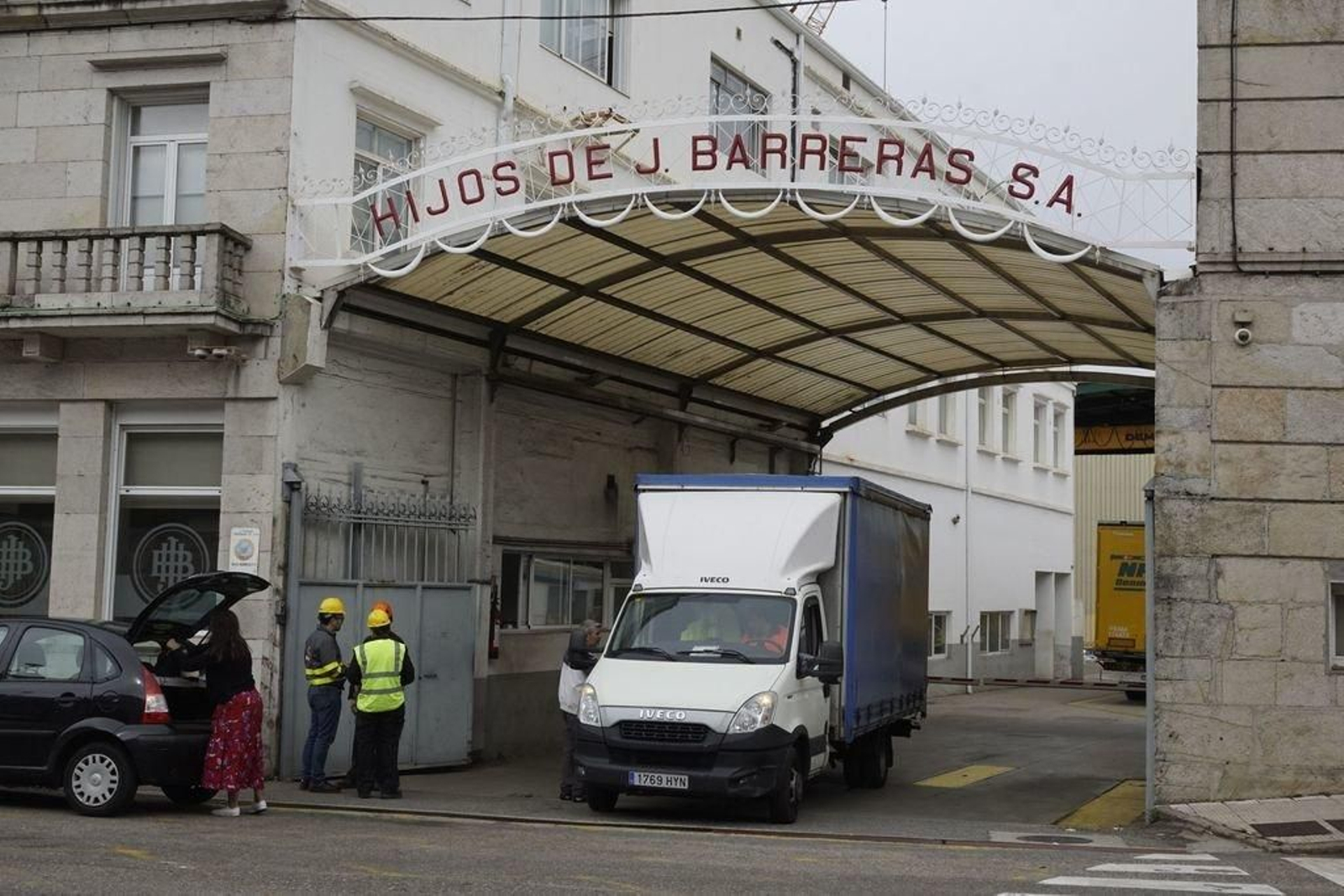 Más de la mitad de los trabajadores de la industria auxiliar ya cesaron los trabajos en Barreras.