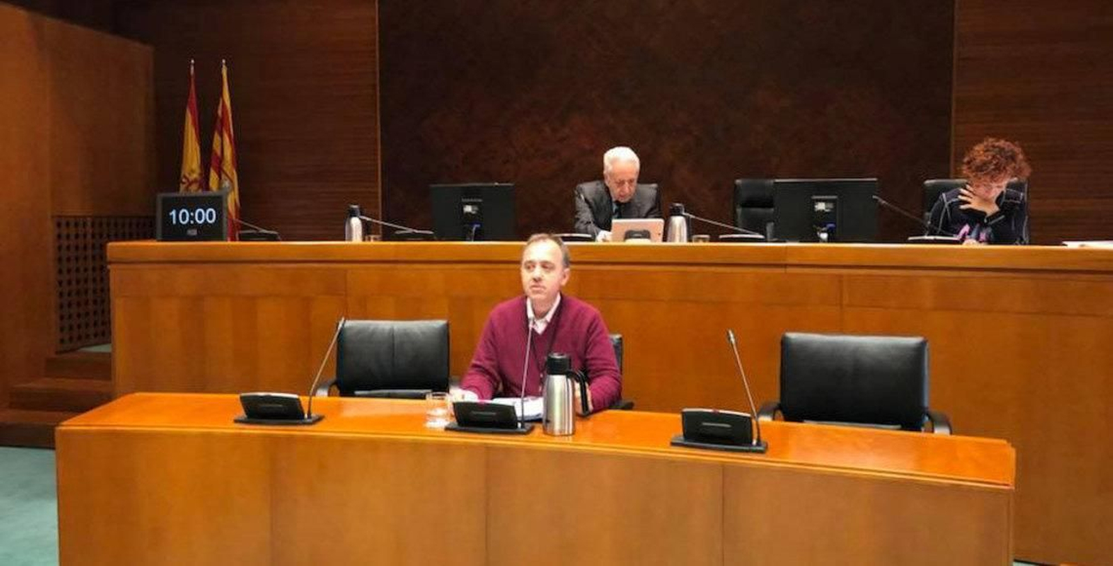 Uno de los miembros del Colectivo Emigrante Aragonés durante una comparecencia pública