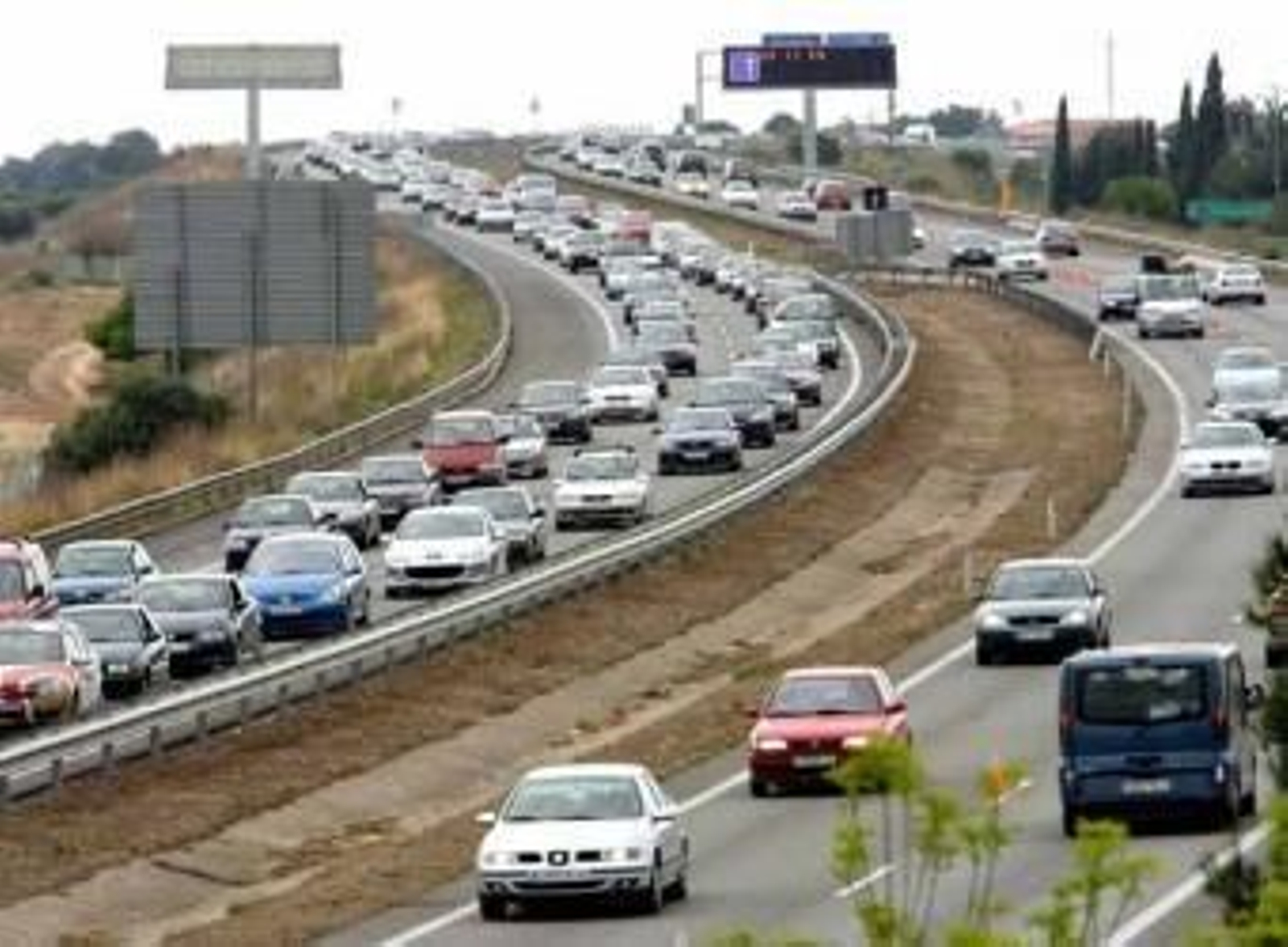 Licitadas las obras de la AP-7, en Girona.