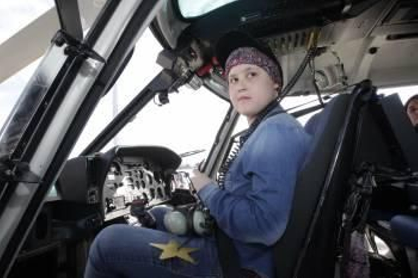 Ana, ayer a bordo del helicóptero. (Foto: CABALAR)