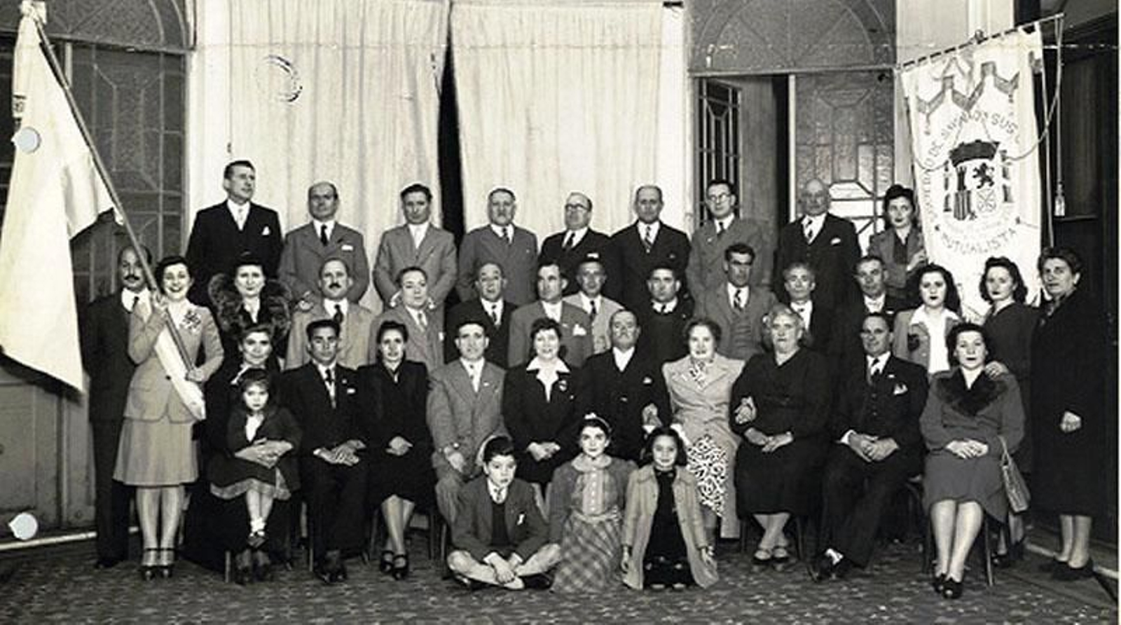 Sociedad Saviñao y sus Contornos, años 40. Fondo: Consello da Cultura Galega. Arquivo da Emigración Galega