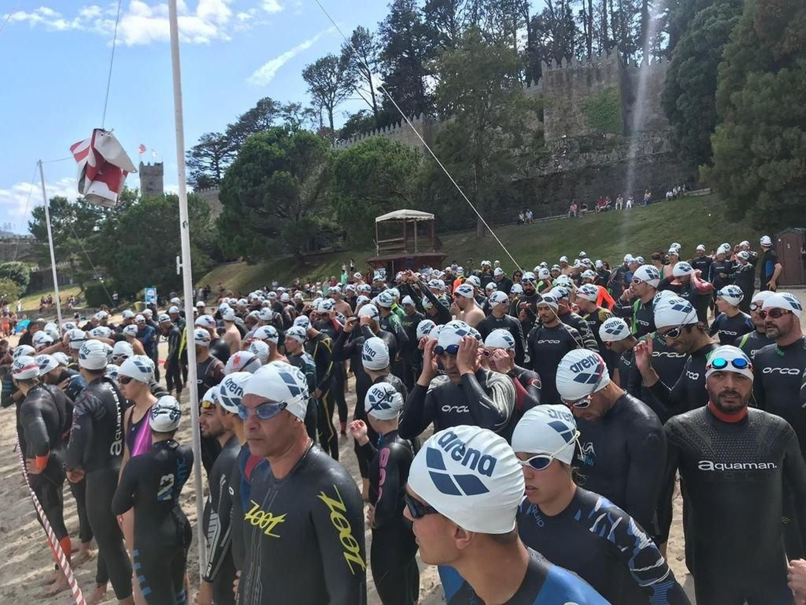 La cita baionesa volvió a reunir a decenas de nadadores en una prueba clásica del verano.