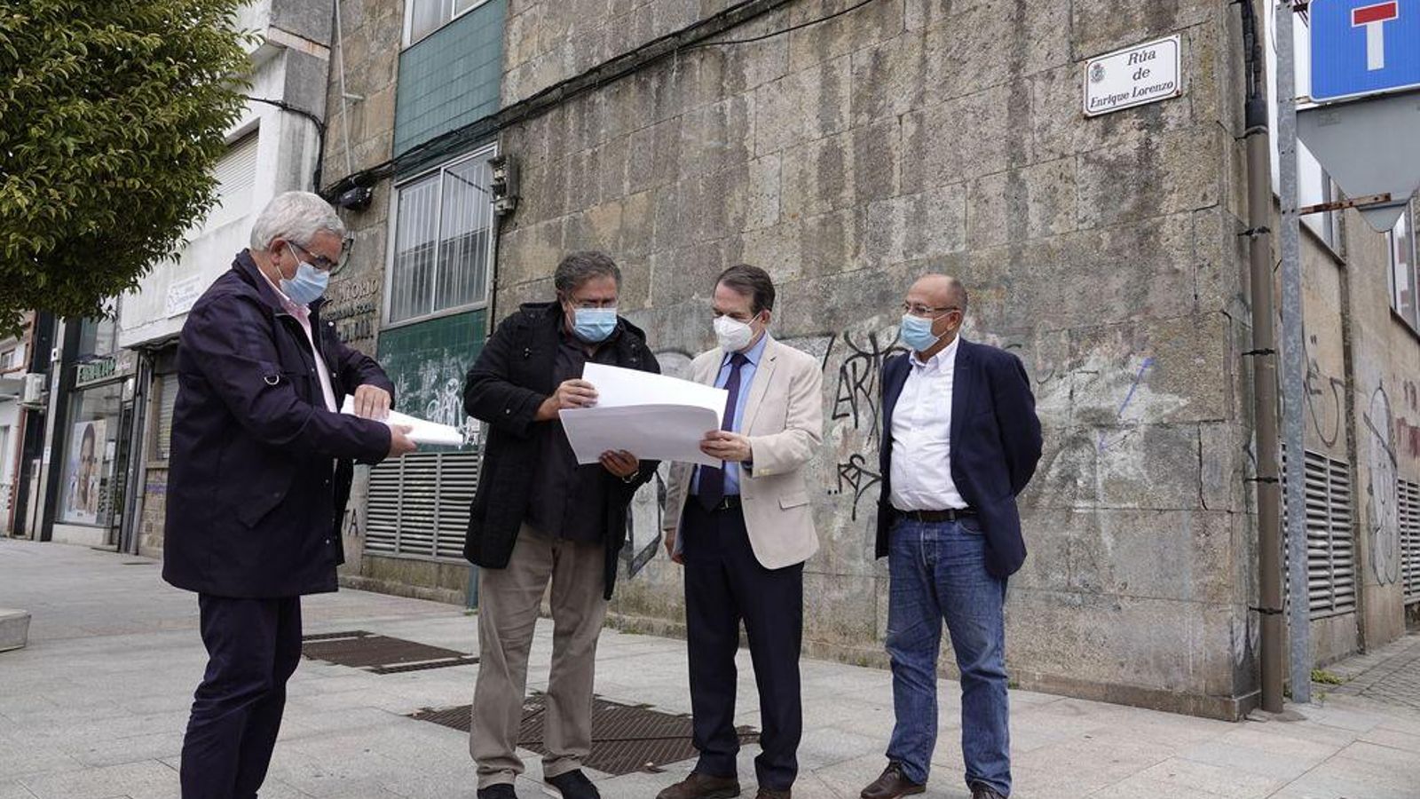 Caballero en la visita ayer a la zona con Pardo y Losada.