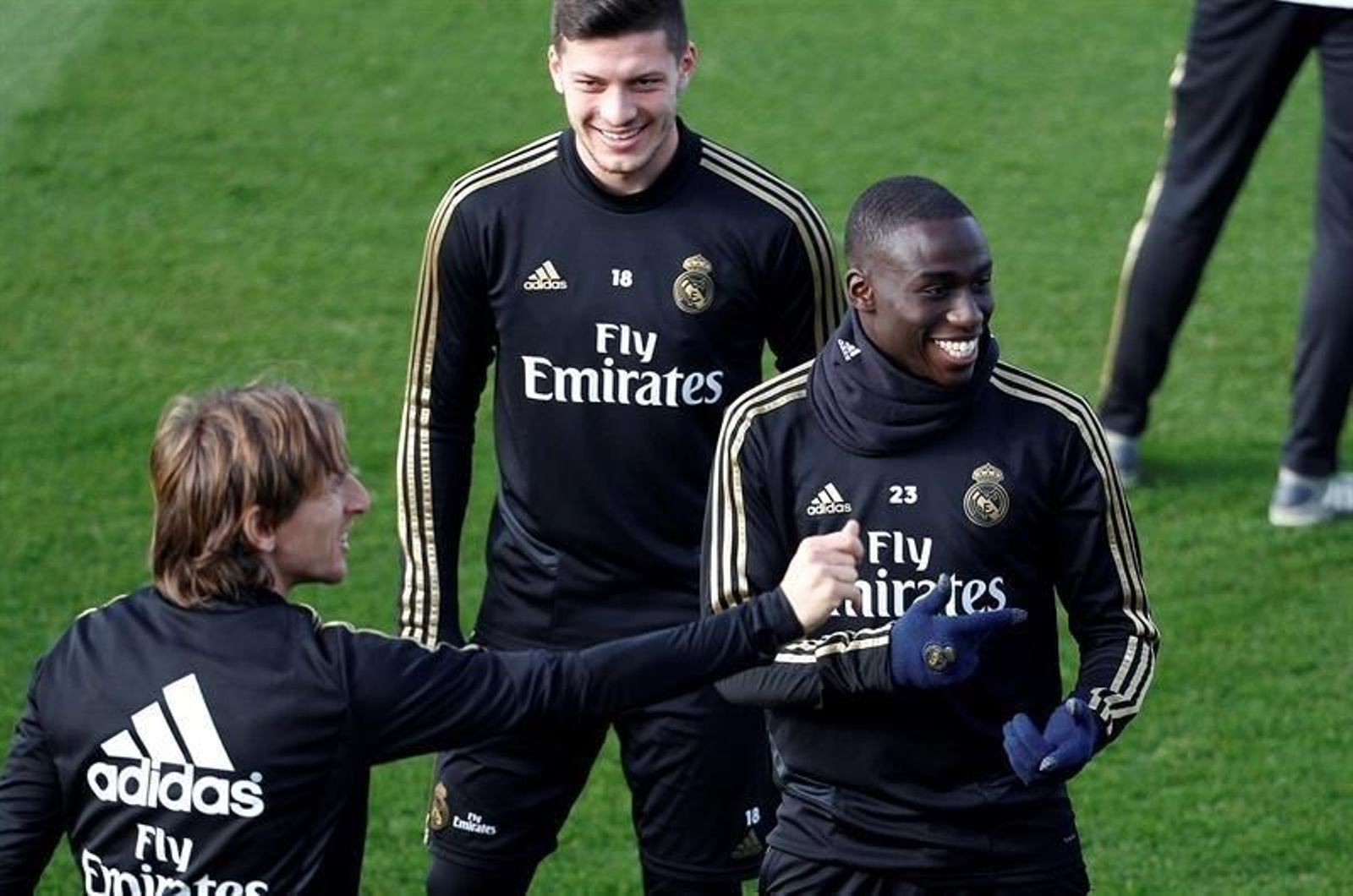 El defensa francés del Real Madrid Ferland Mendy (d)