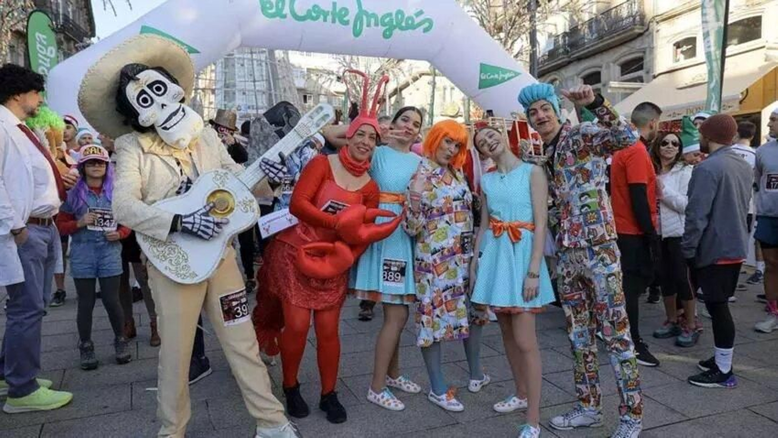 Galería | Vigo corre la San Silvestre 2024 entre multitud de disfraces