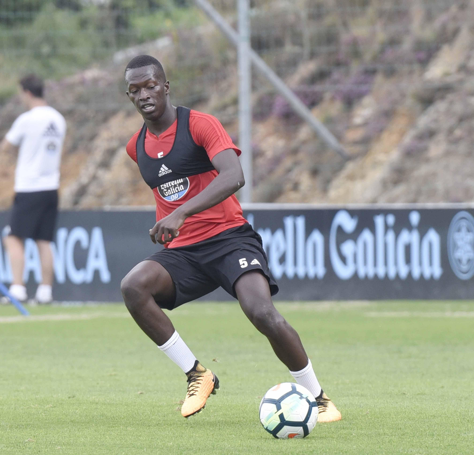 Pape, en un partido de la pasada campaña con el Celta.