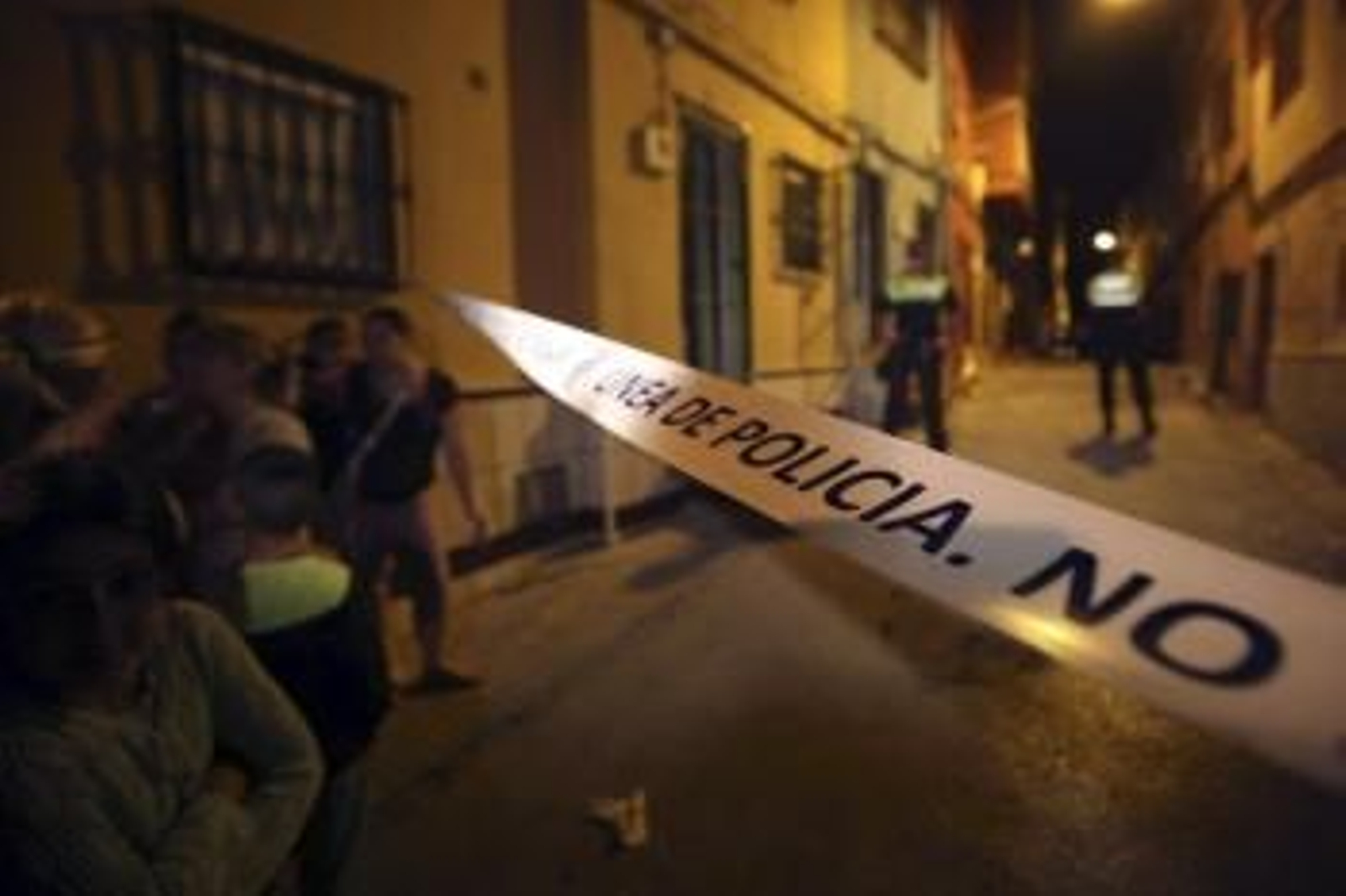 Cordón policial en las inmediaciones del domicilio