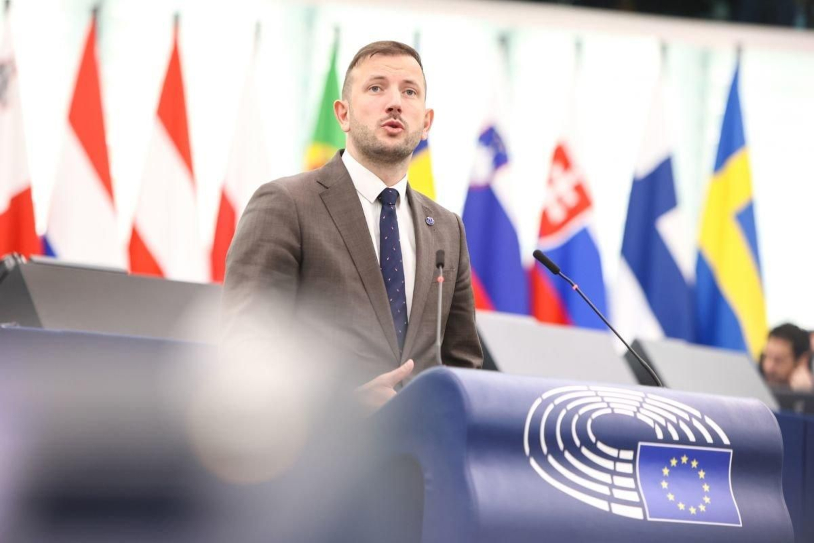 El comisario Virginijus Sinkevicius, durante una de sus intervenciones ayer en el Parlamento Europeo.