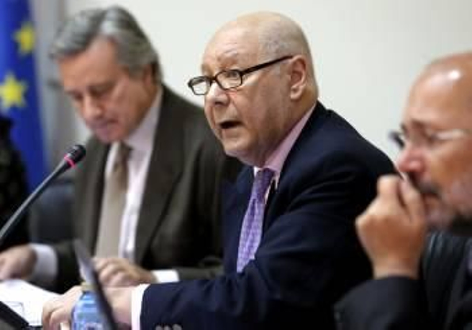 Luciano Fariña, durante su comparecencia en comisión parlamentaria. (Foto: LAVANDEIRA JR)