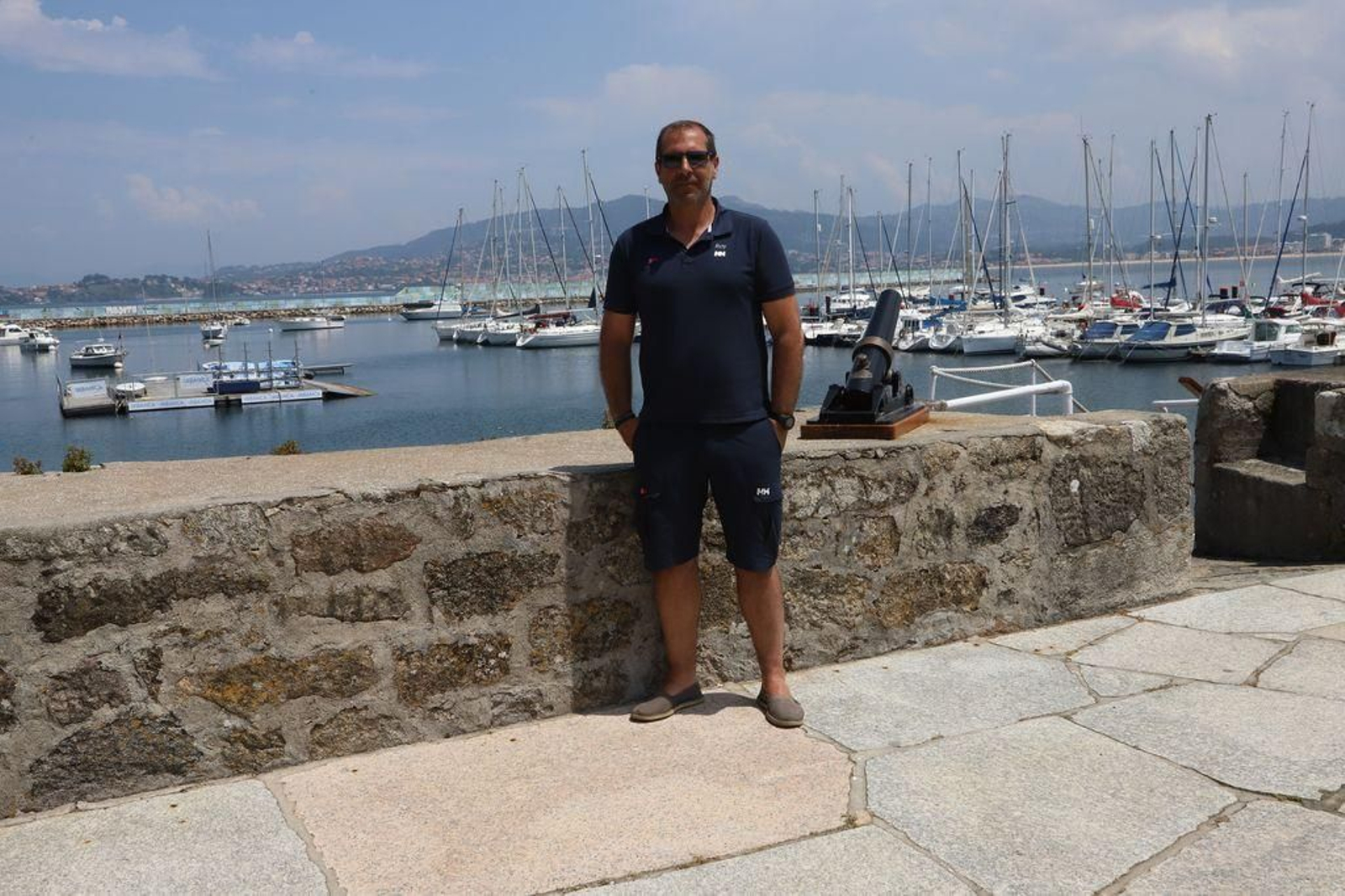 Roy Alonso Campos en las instalaciones del Monte Real Club de Yates de Baiona.