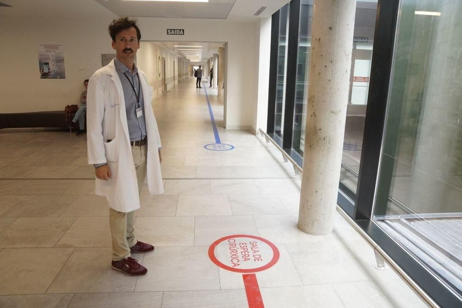 El enfermero Daniel Simón es el autor del programa Avísame.