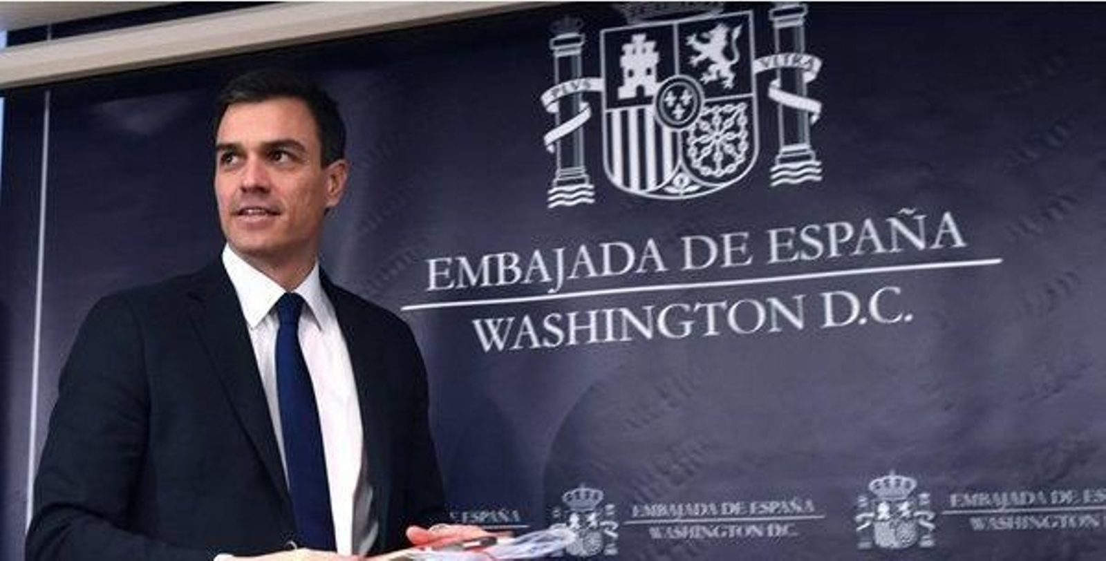 El Secretario General del PSOE, Pedro Sánchez, durante su visita a la Embajada de España en Whashinton