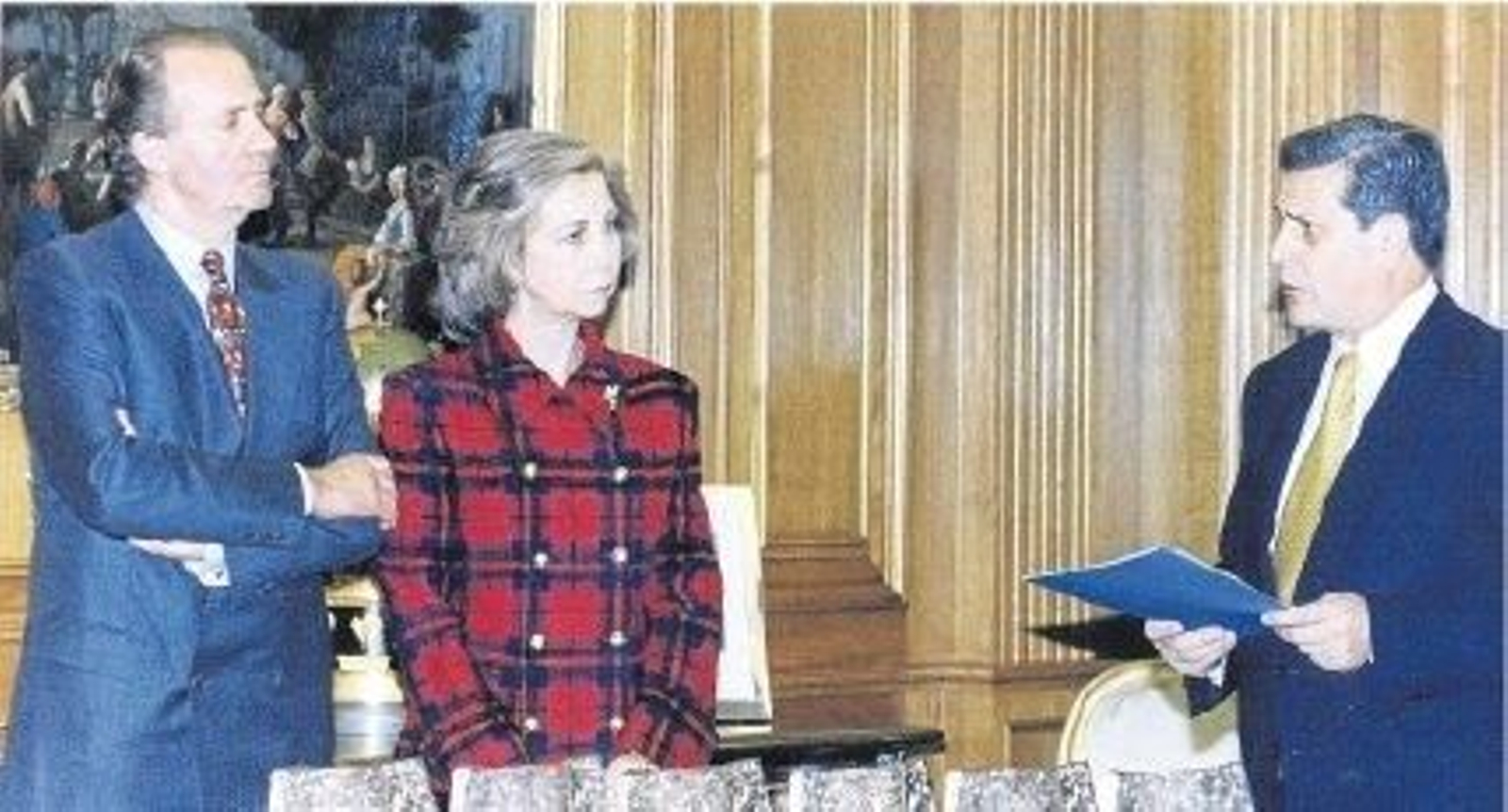 Alfonso S. Palomares habla ante los reyes de la importancia y trascendencia de los Premios Rey de España.