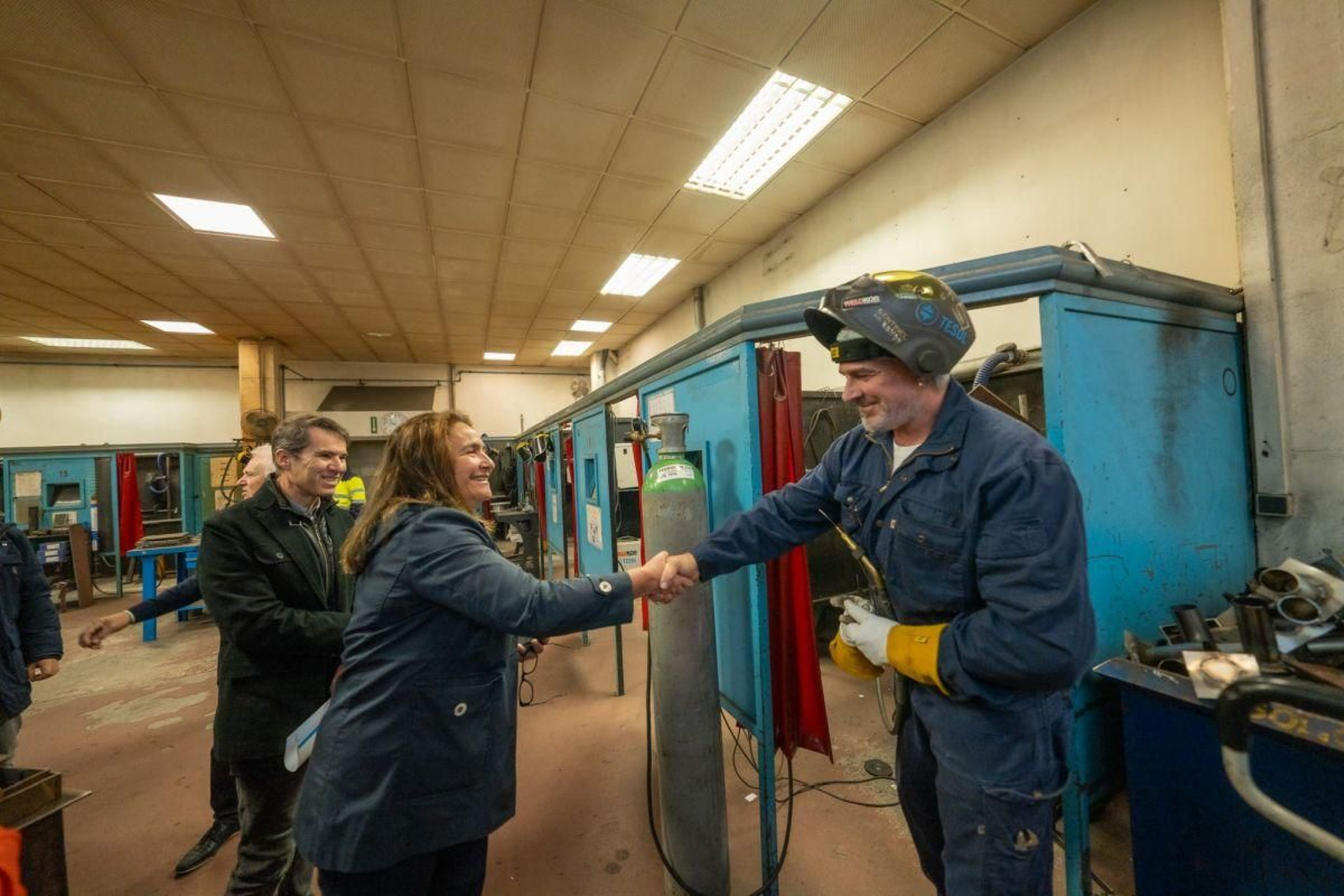 Ana Ortiz visitó Formavigo, donde se llevan a cabo cursos de soldadura orientados al sector naval.