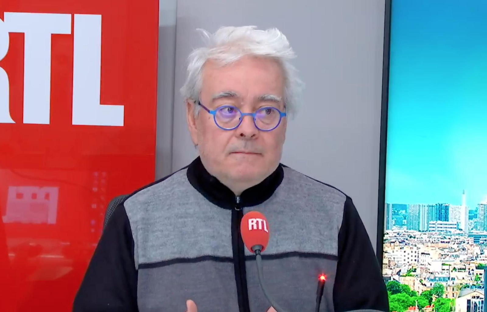 Juanjo Dorado, periodista y corresponsal de LRI en París desde el año 1993, durante una intervención en la cadena televisiva RTL.