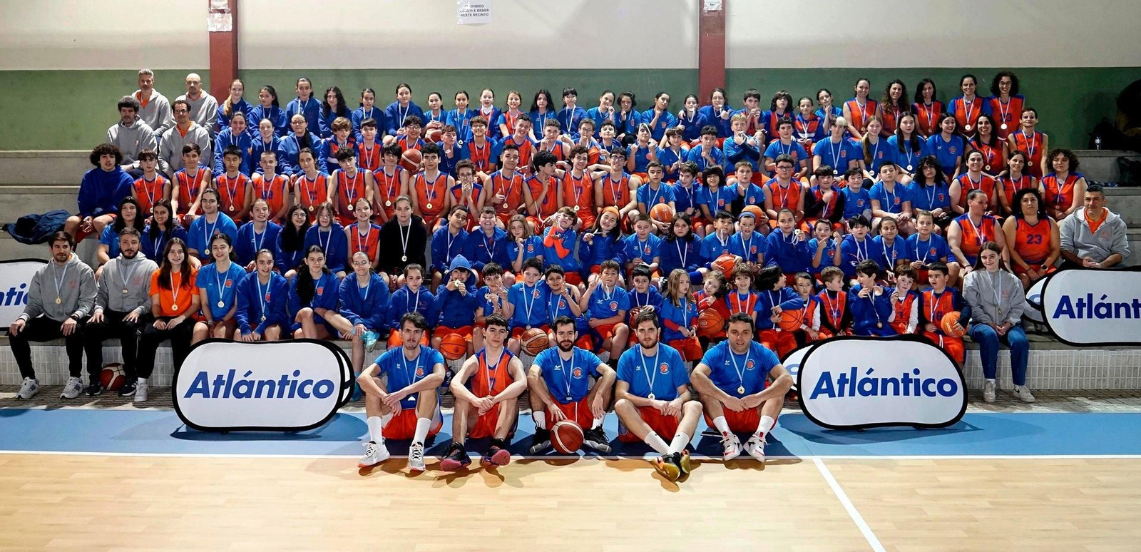Presentación de los equipos del Club Baloncesto Redondela de la mano de +Deporte Atlántico.